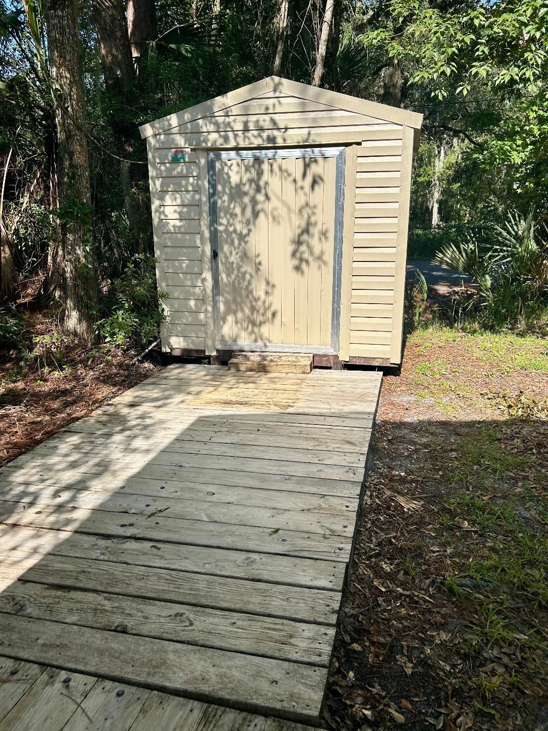 Image 5 of 21 For 1049 Chapin St