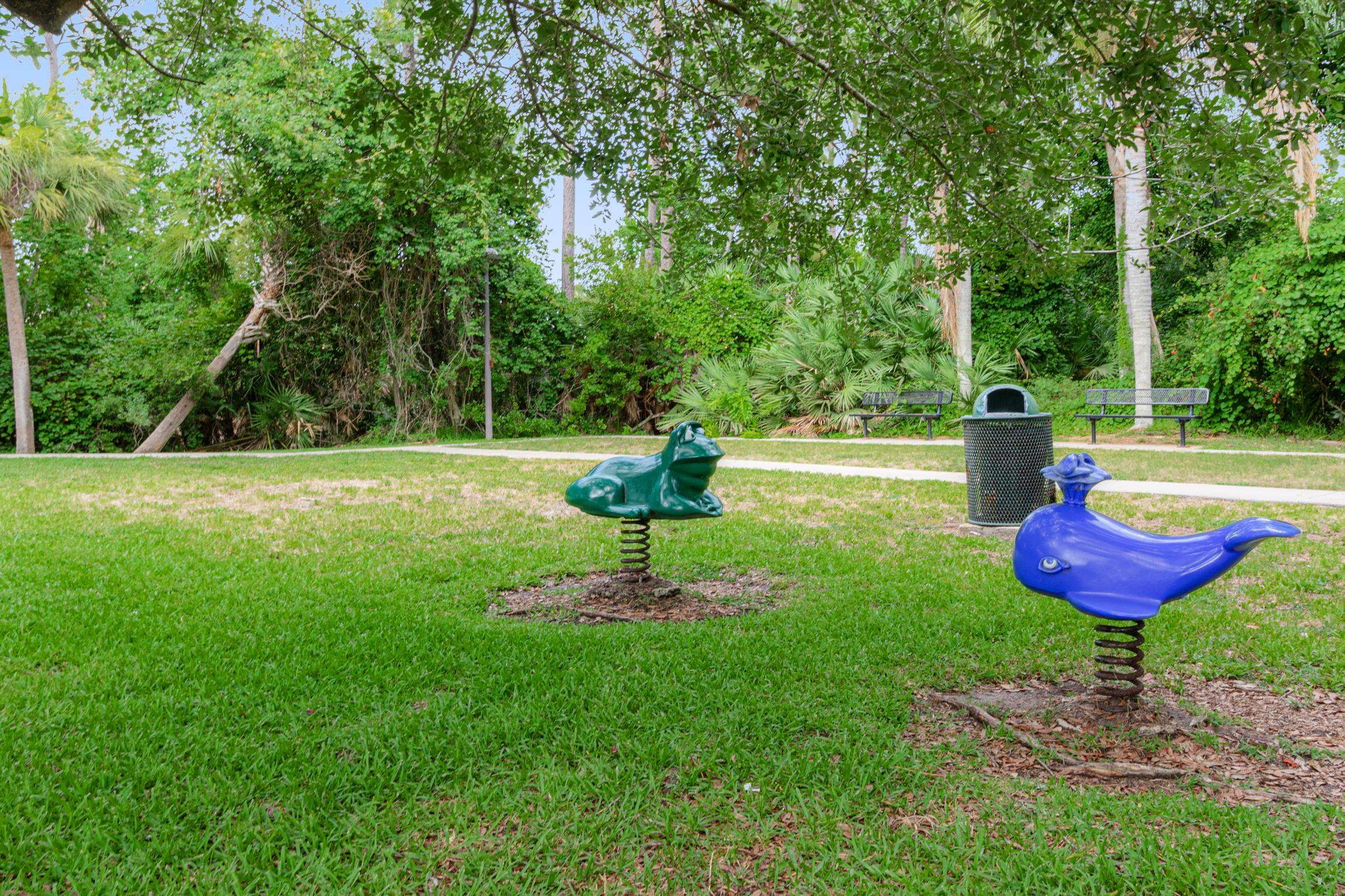 Image 31 of 35 For 415 Villa San Marco Dr S 205