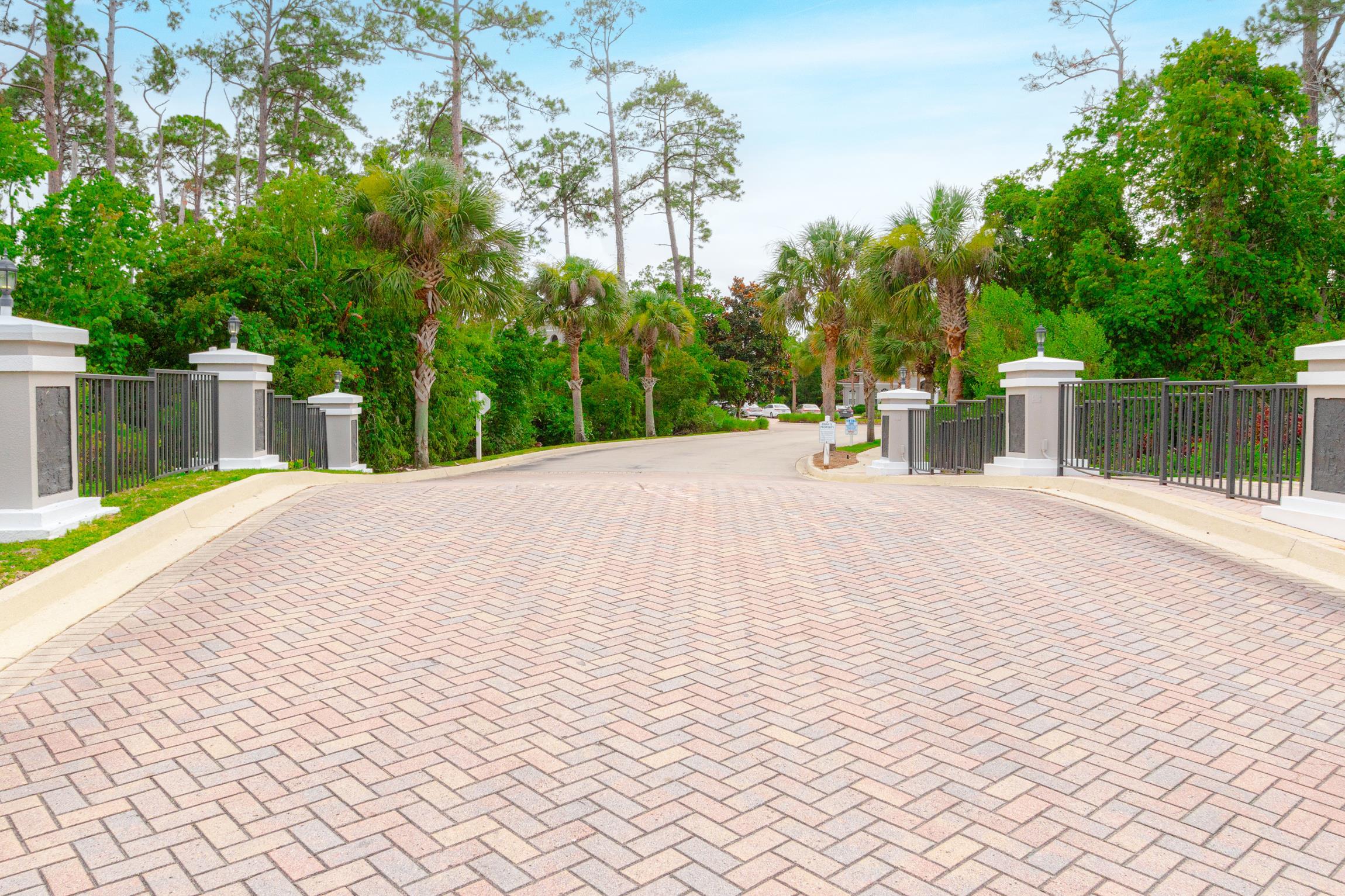 Image 32 of 35 For 415 Villa San Marco Dr S 205