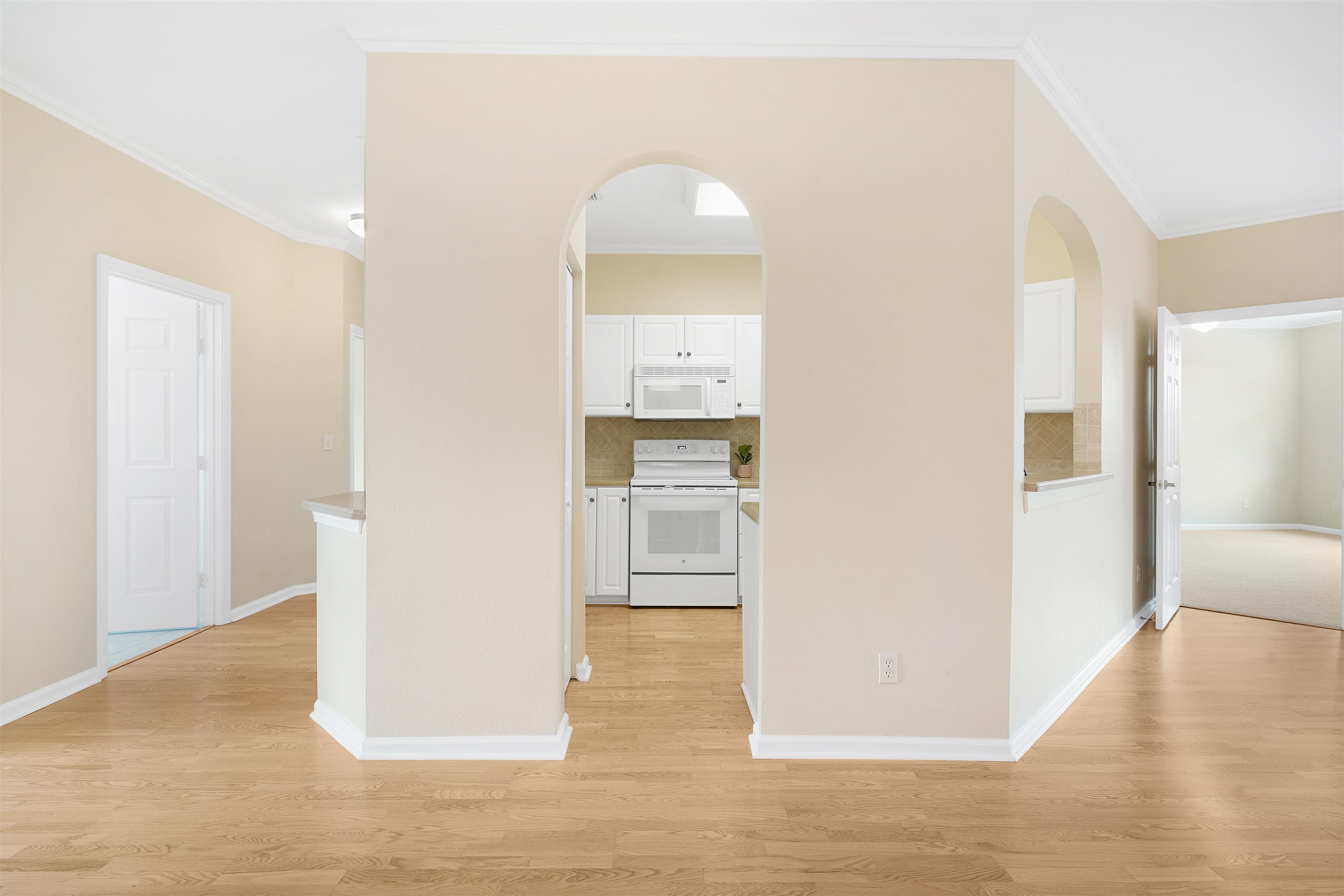 Image 11 of 59 For 2827 Vista Cove Rd