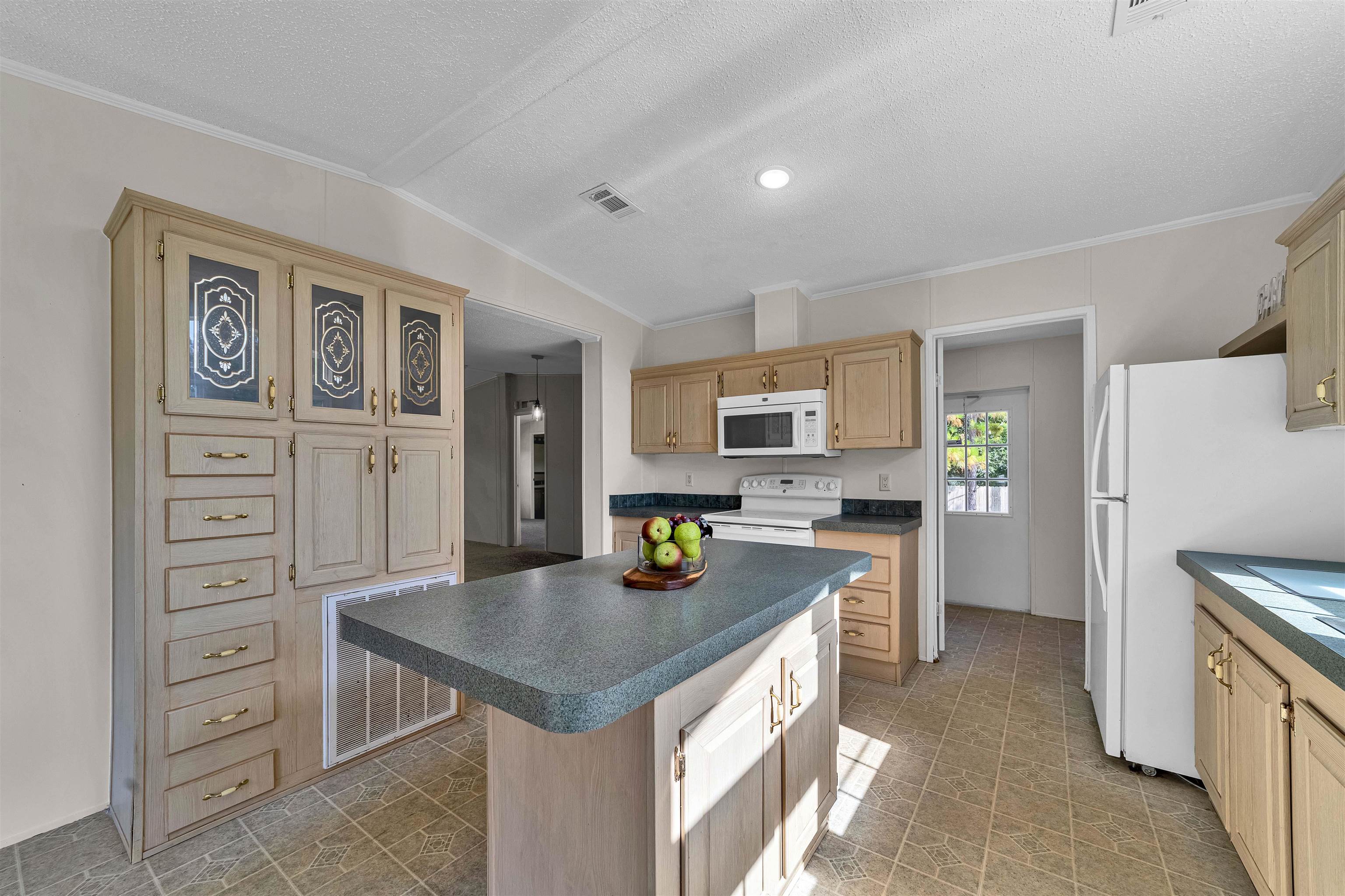 Image 9 of 68 For 2512 Cactus Wren Ct
