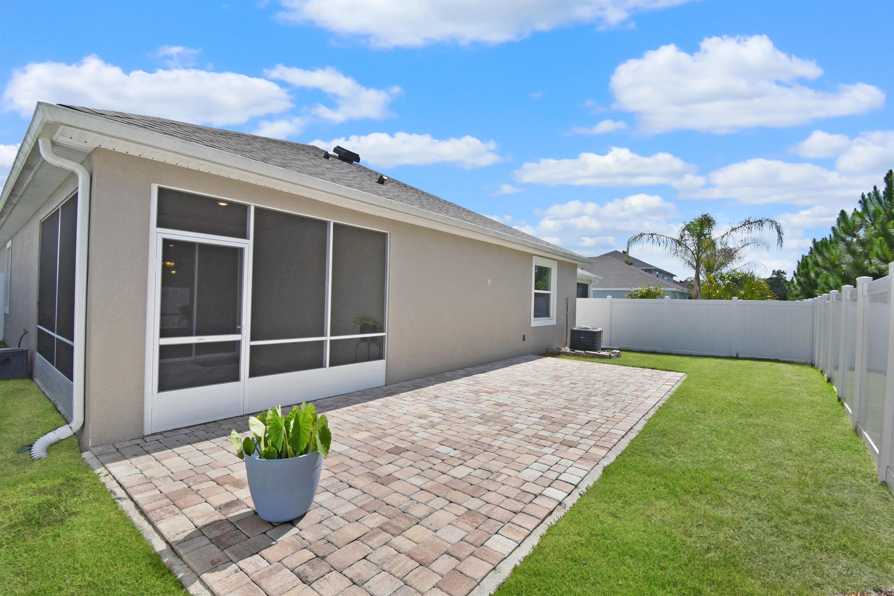 Image 39 of 47 For 18 Oakleaf Way
