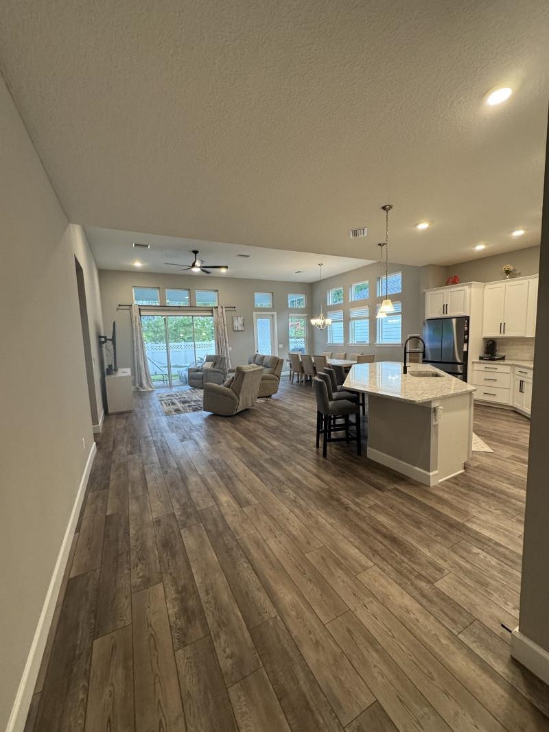 Image 4 of 23 For 179 Sparrow Creek Dr