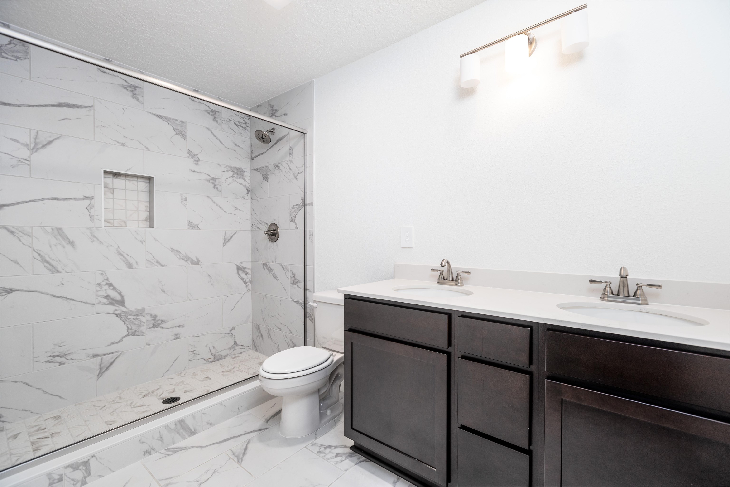 Image 10 of 23 For 863 5th Street W