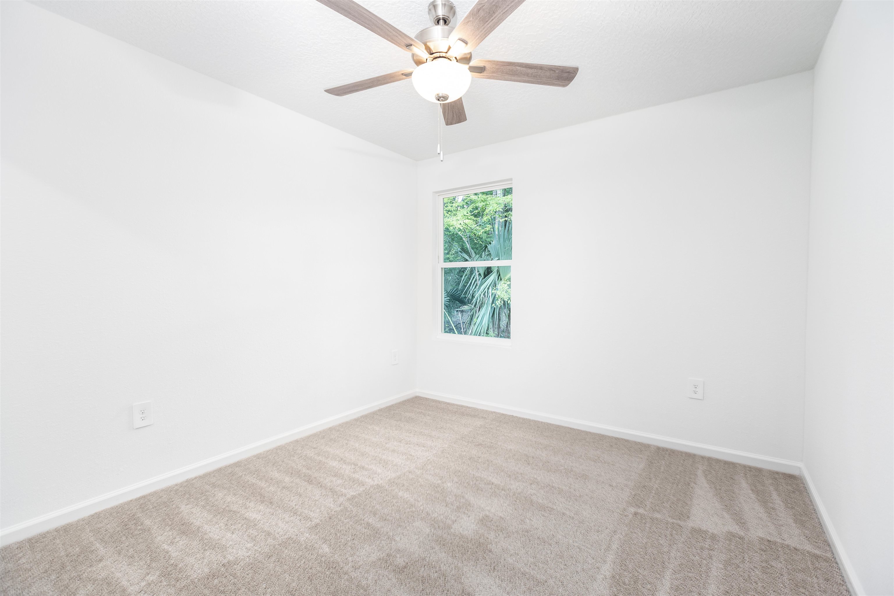 Image 11 of 23 For 863 5th Street W