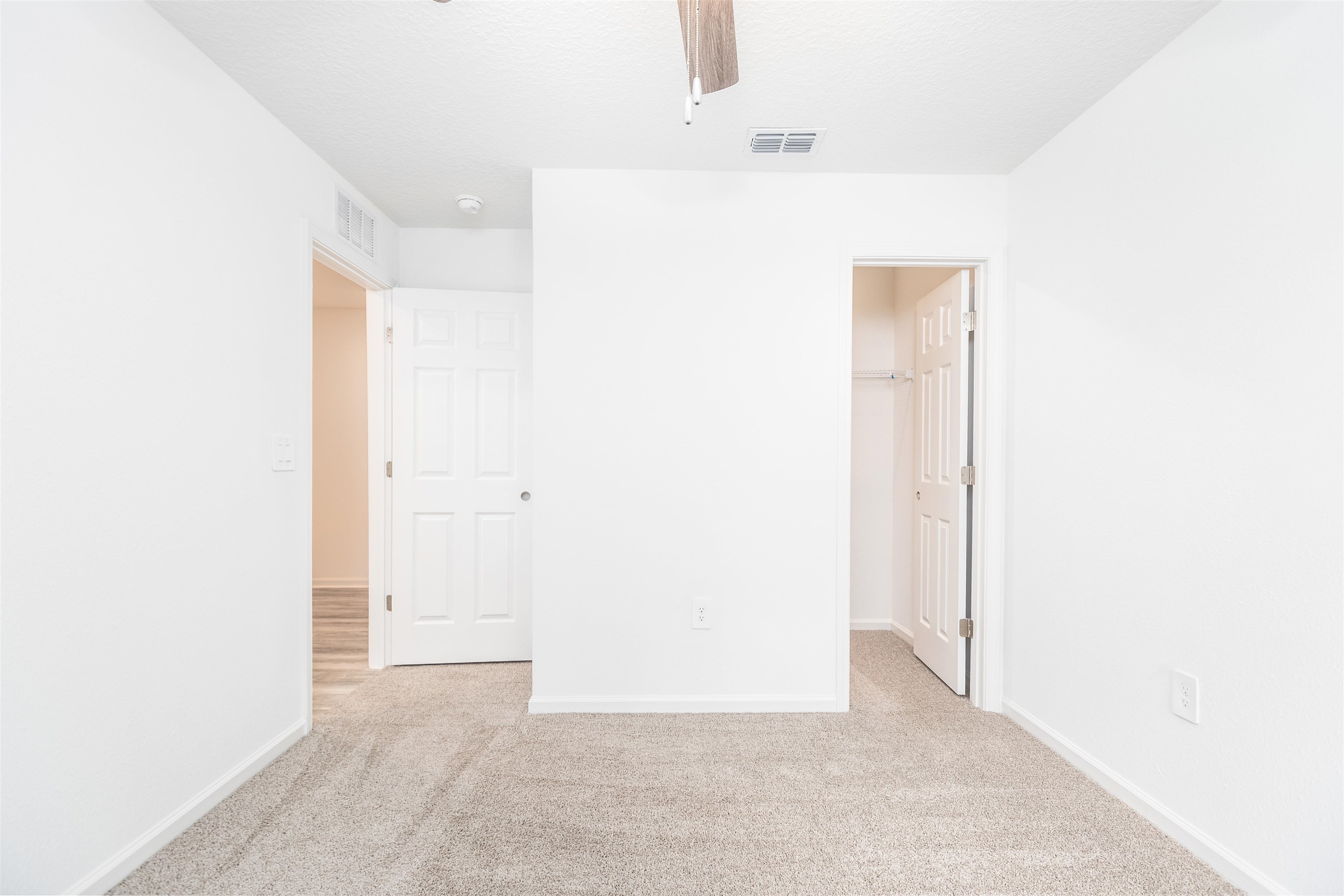 Image 12 of 23 For 863 5th Street W