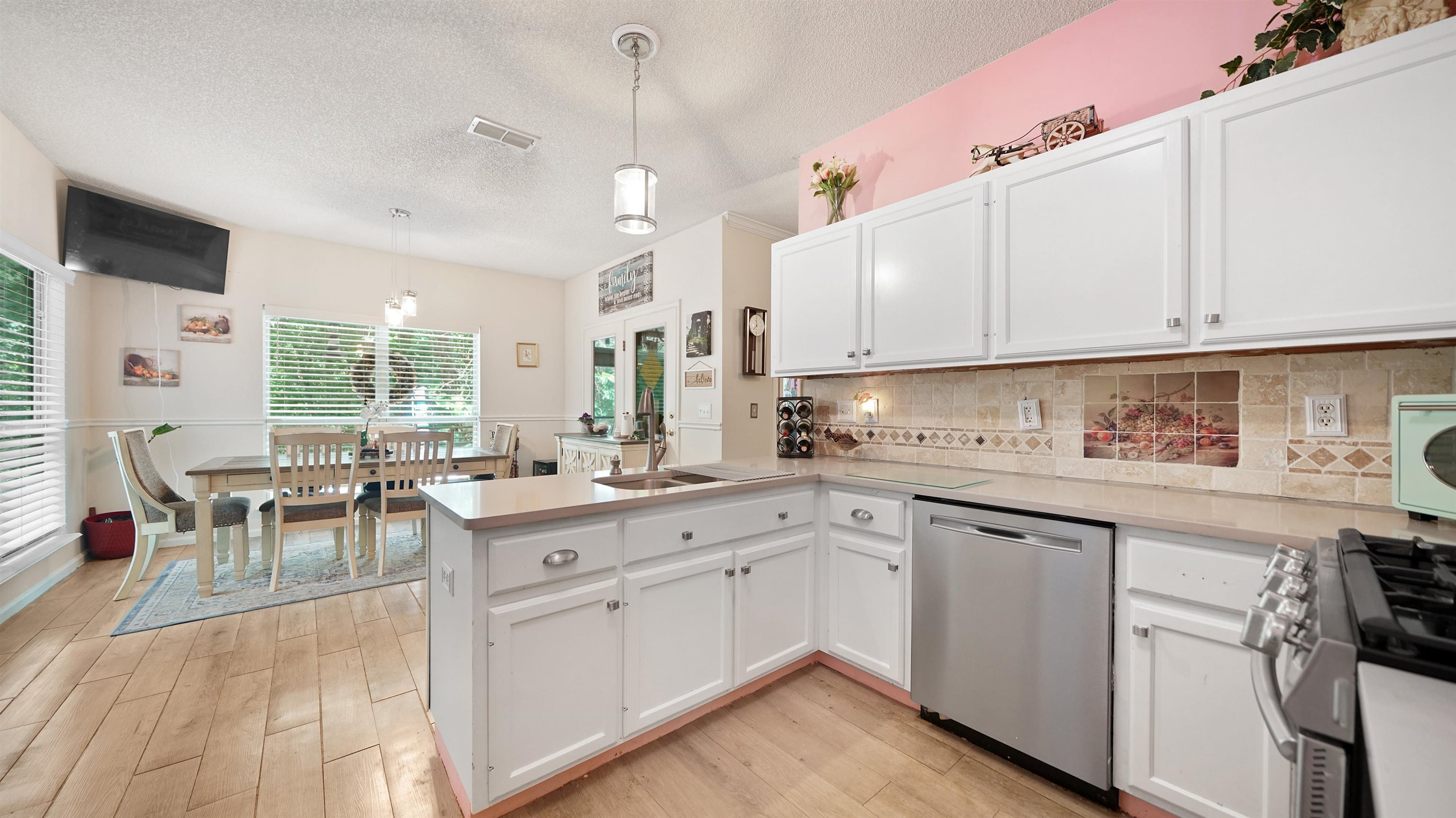 Image 10 of 39 For 2264 Brentfield Rd