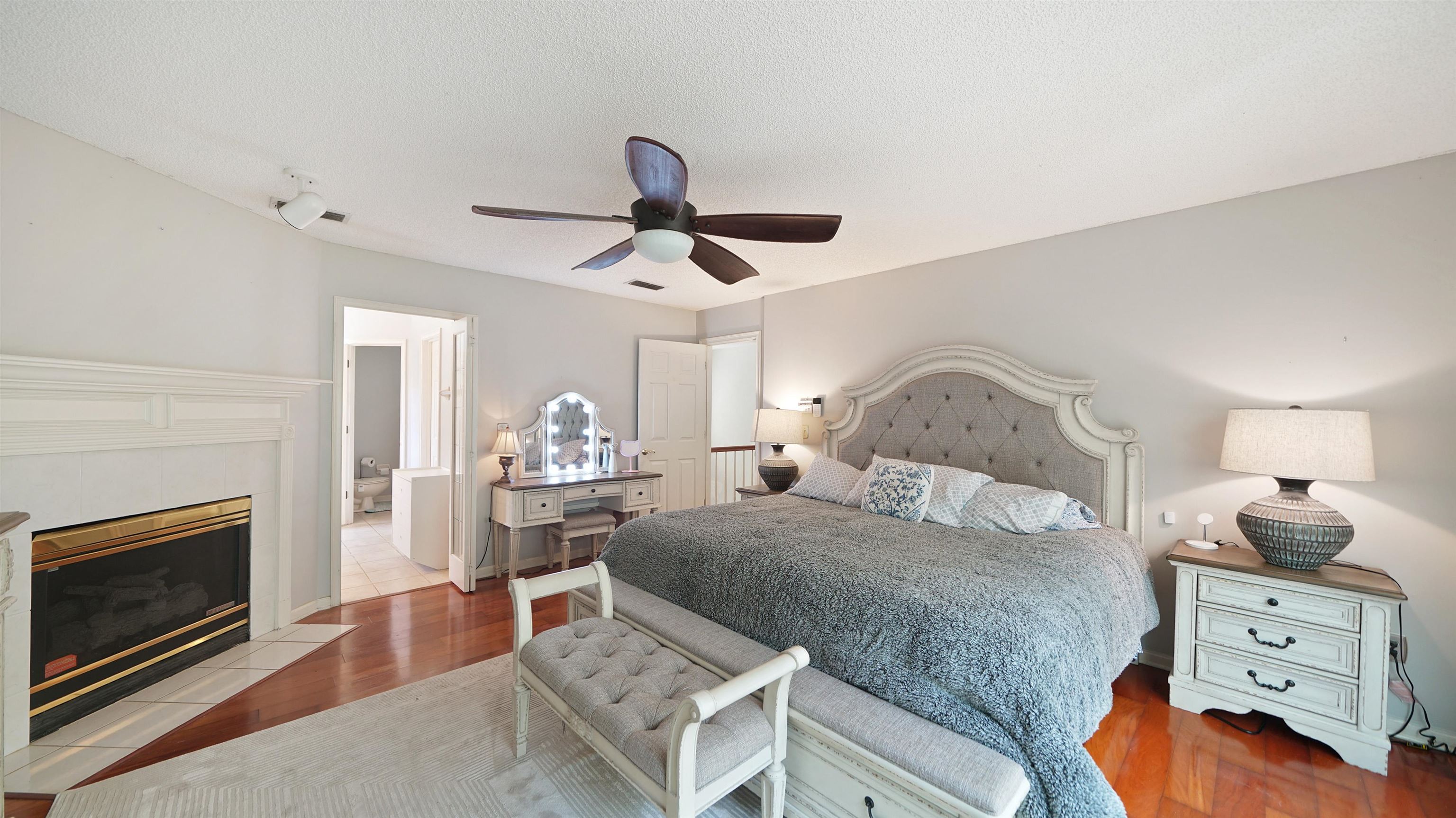 Image 21 of 39 For 2264 Brentfield Rd