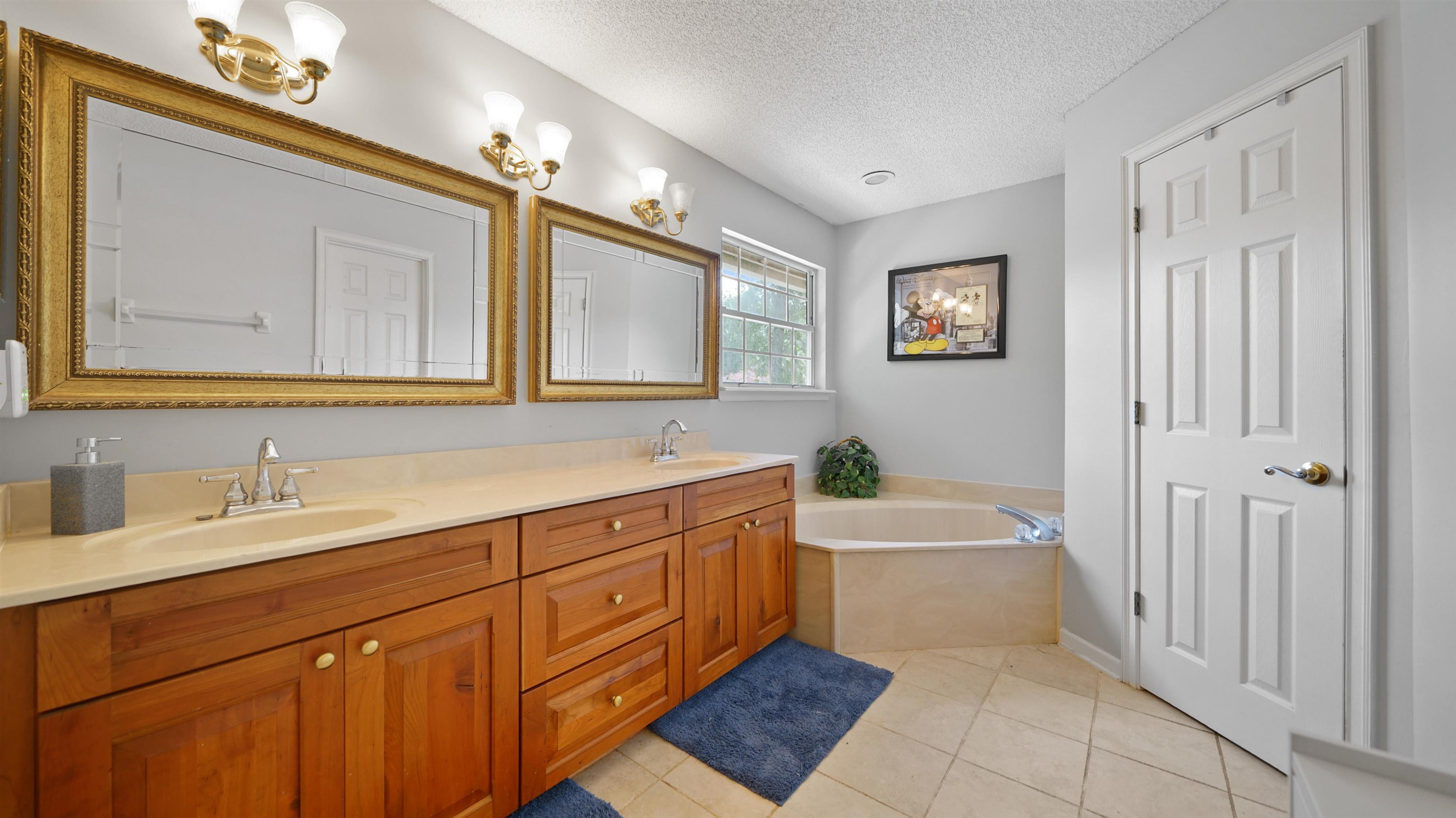 Image 23 of 39 For 2264 Brentfield Rd