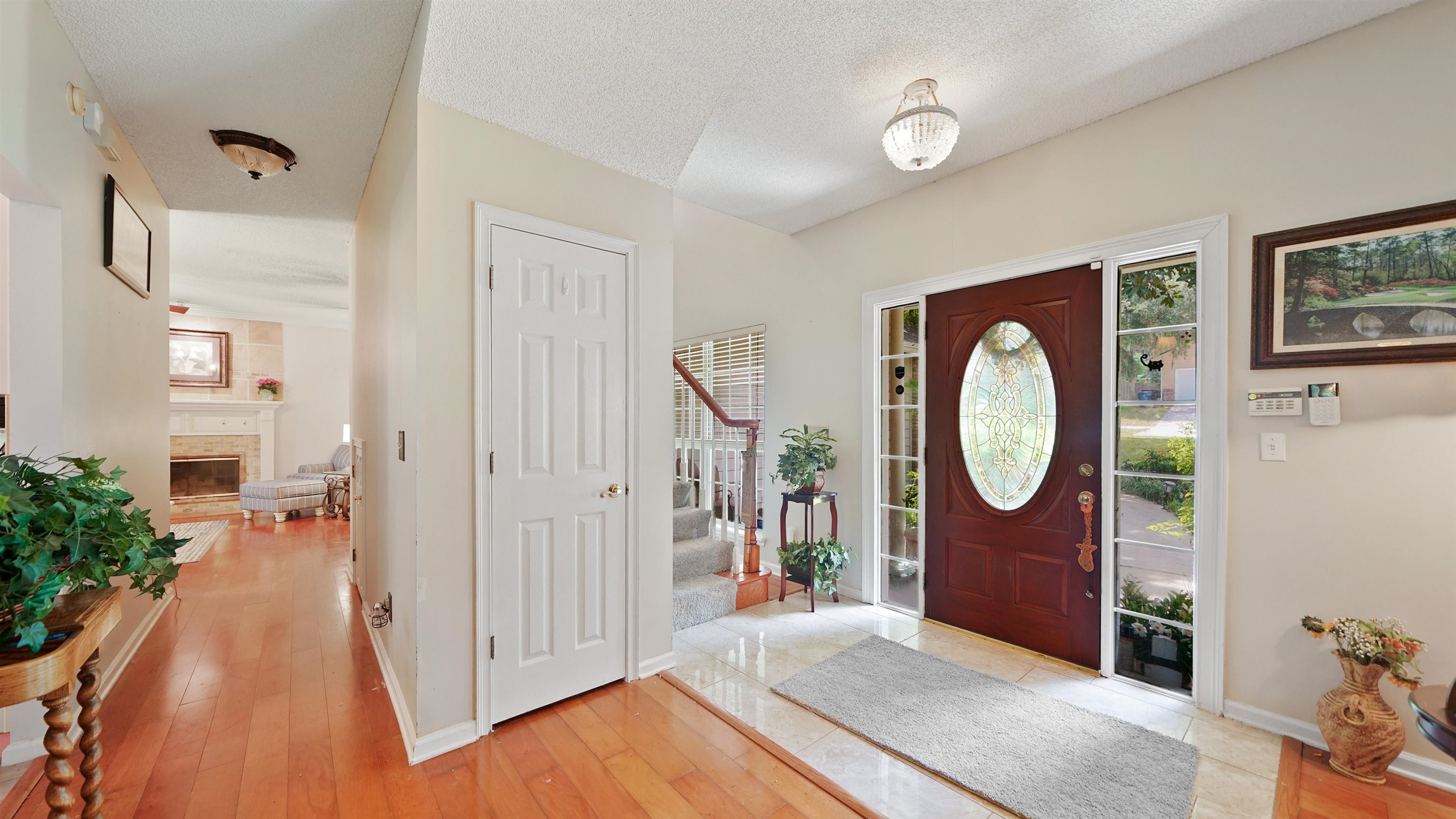 Image 3 of 39 For 2264 Brentfield Rd