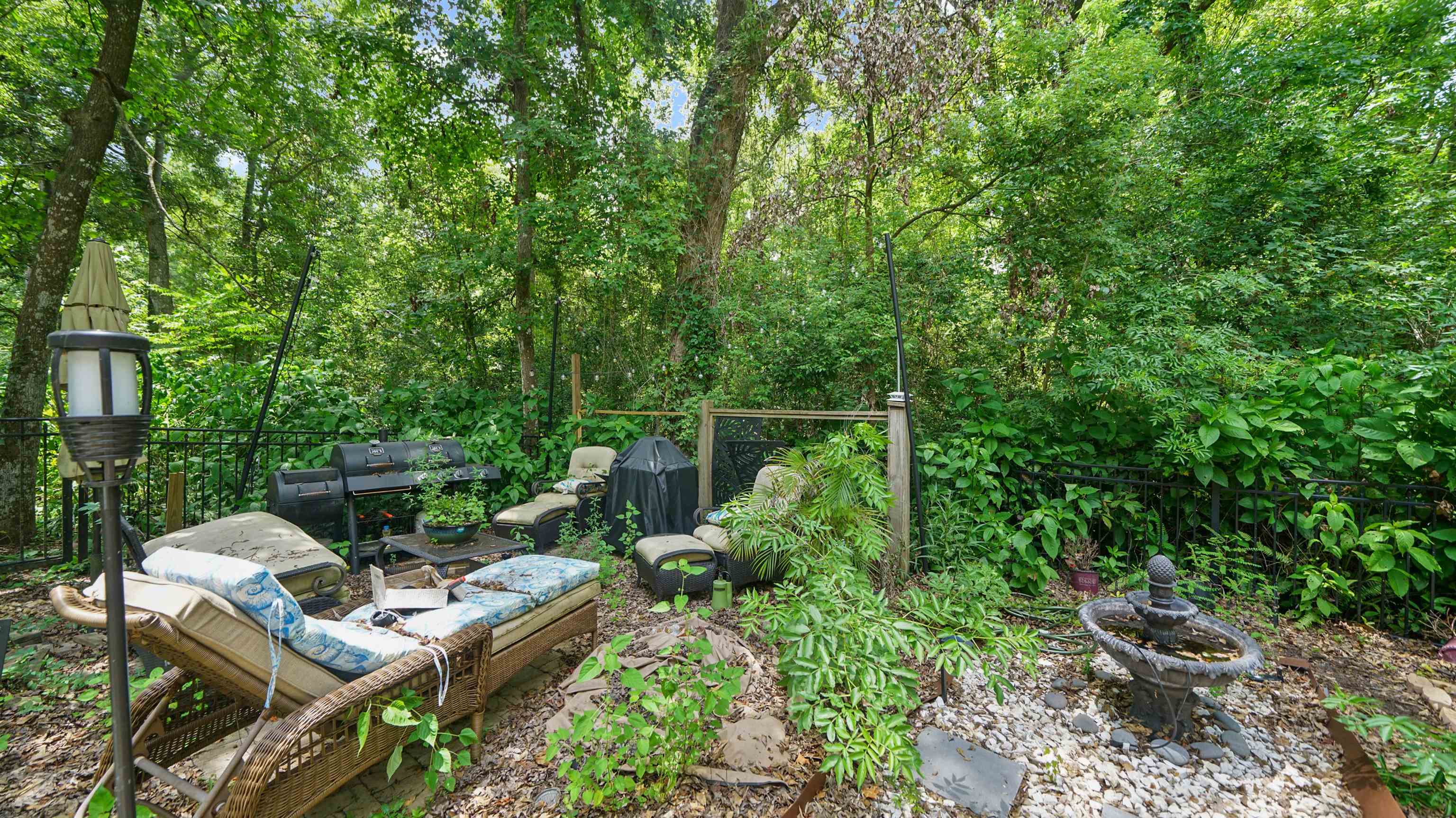 Image 33 of 39 For 2264 Brentfield Rd