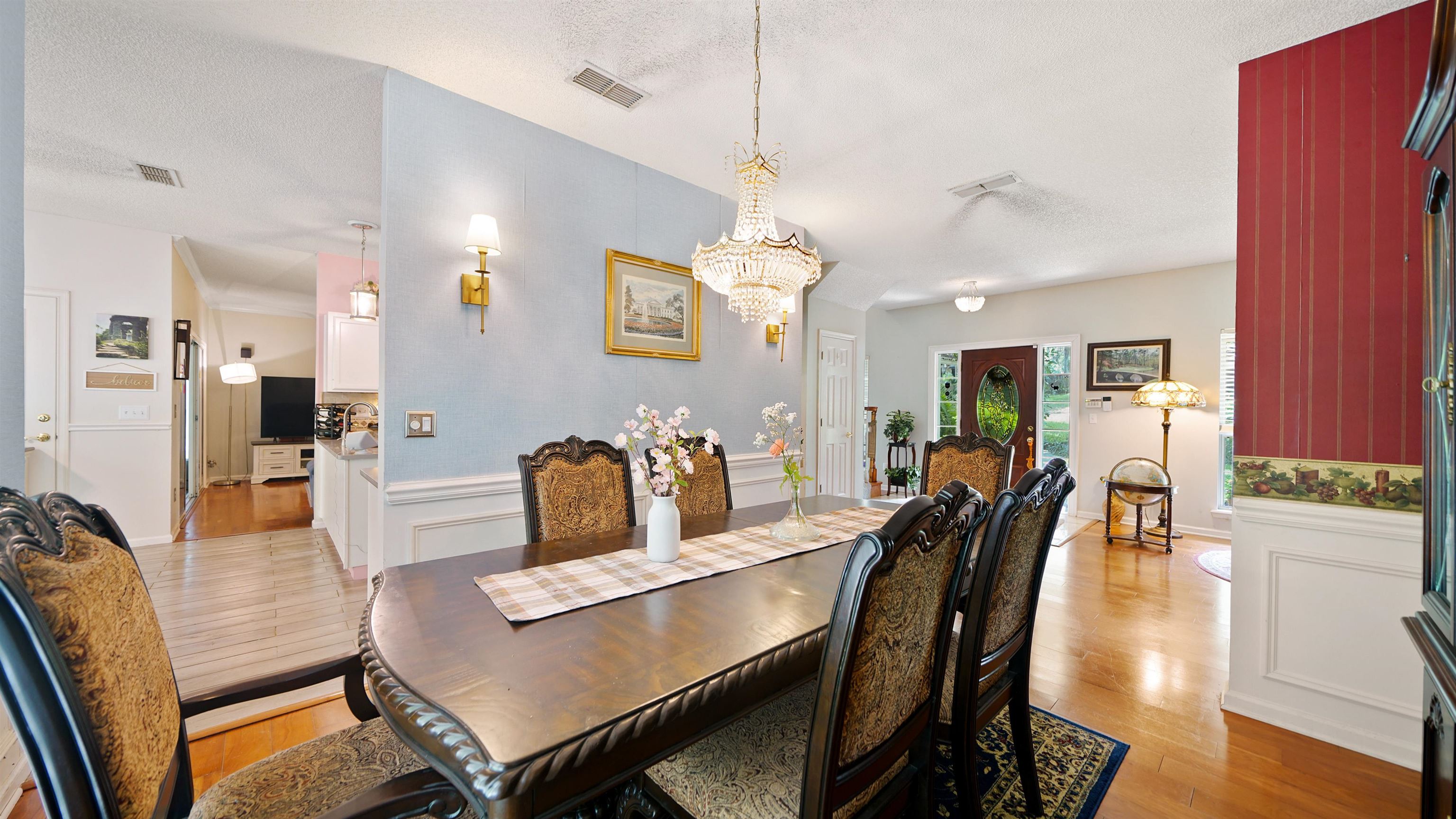 Image 5 of 39 For 2264 Brentfield Rd