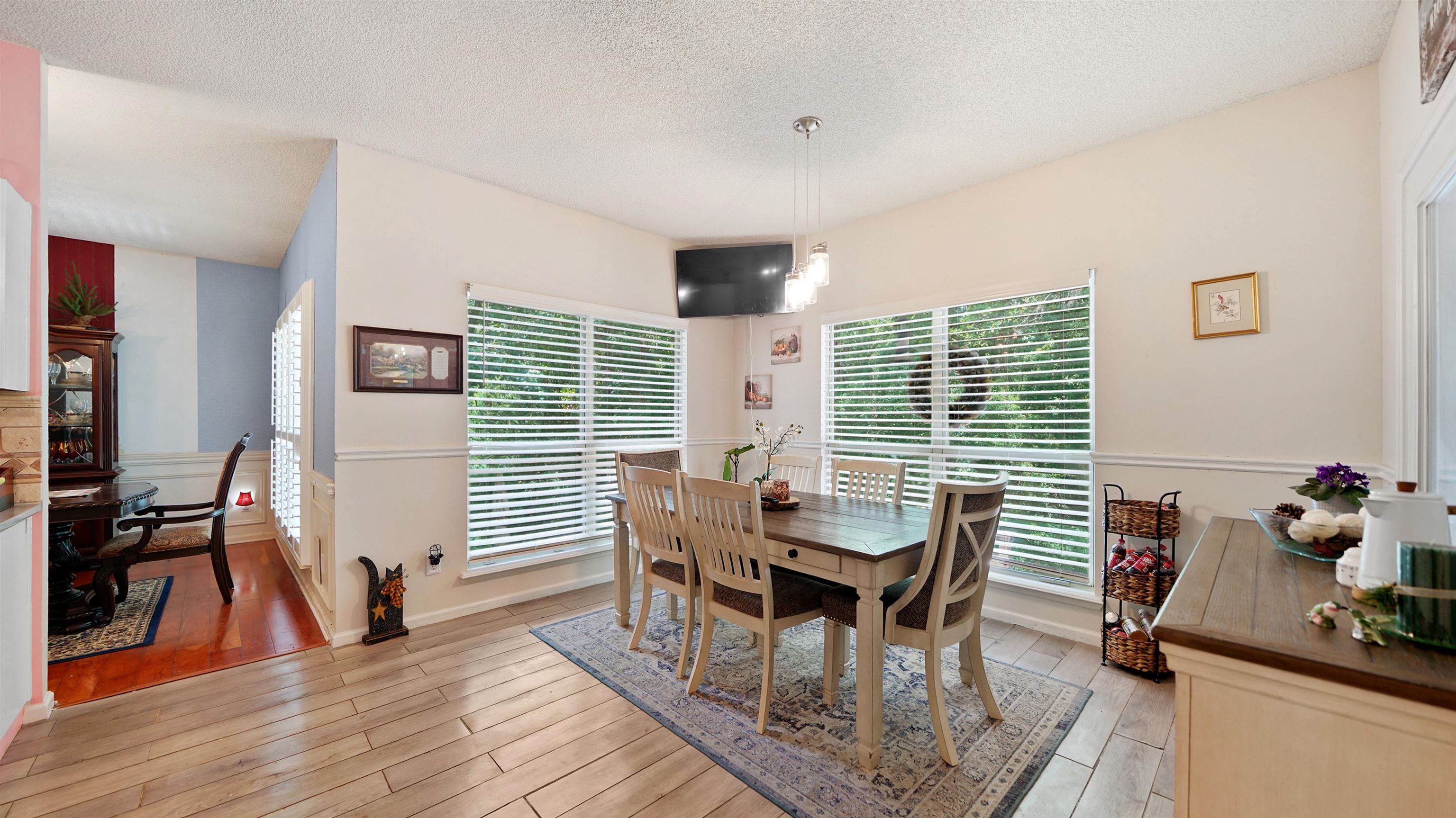 Image 8 of 39 For 2264 Brentfield Rd