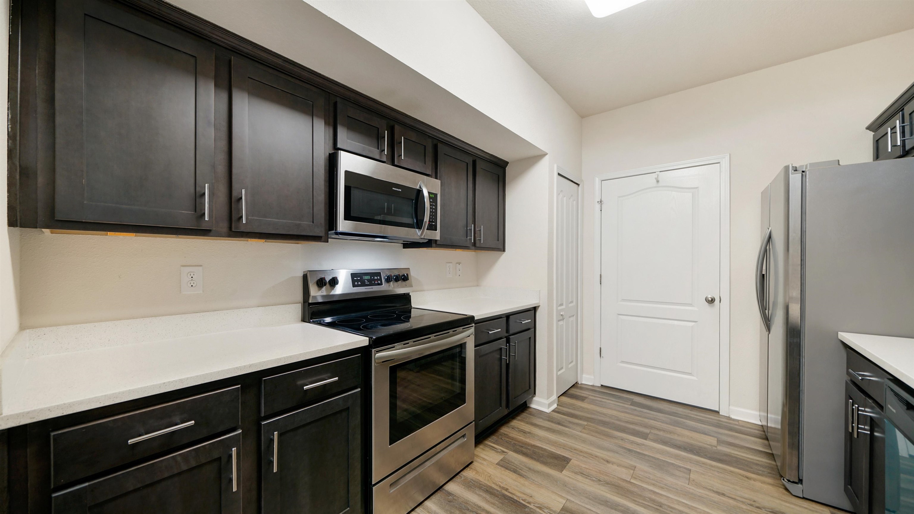 Image 10 of 29 For 4950 Key Lime Dr  306