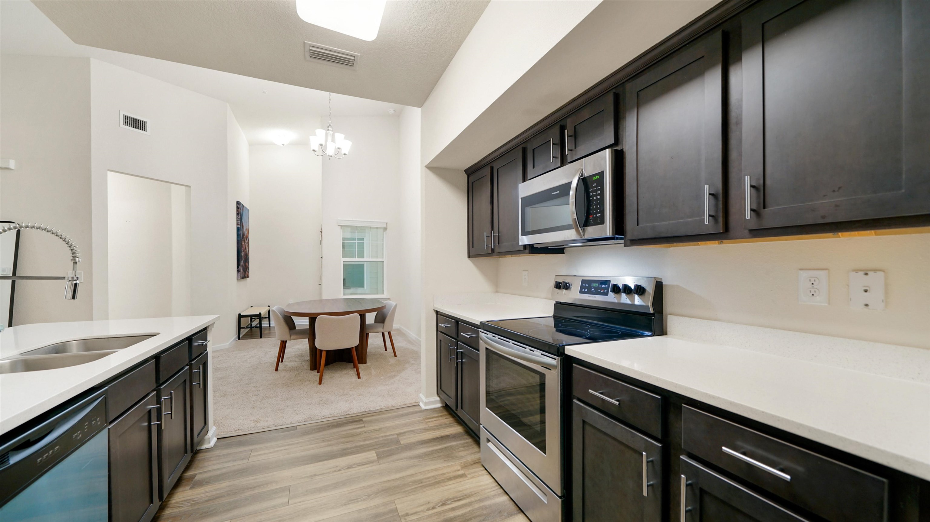 Image 12 of 29 For 4950 Key Lime Dr  306