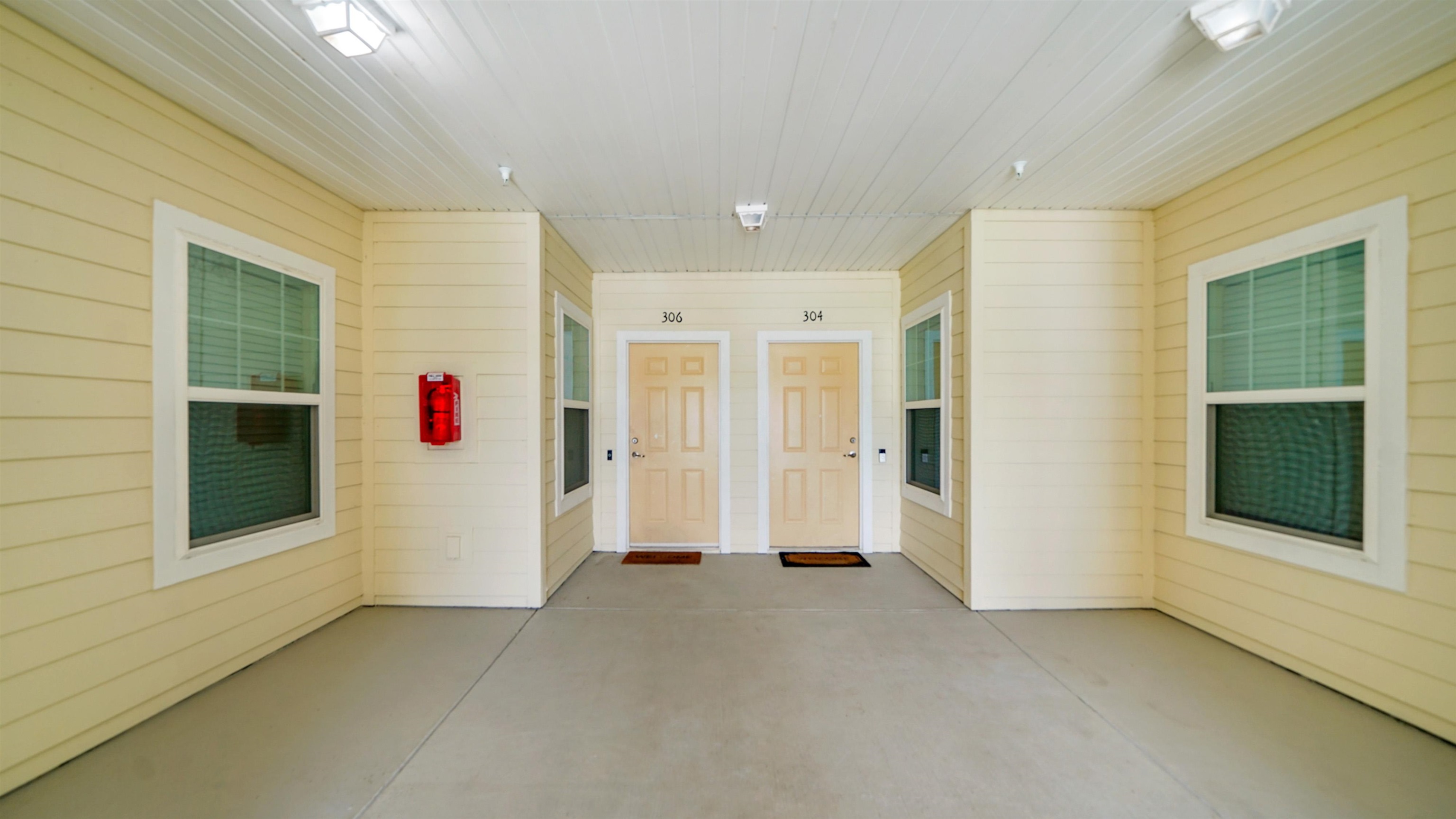 Image 2 of 29 For 4950 Key Lime Dr  306
