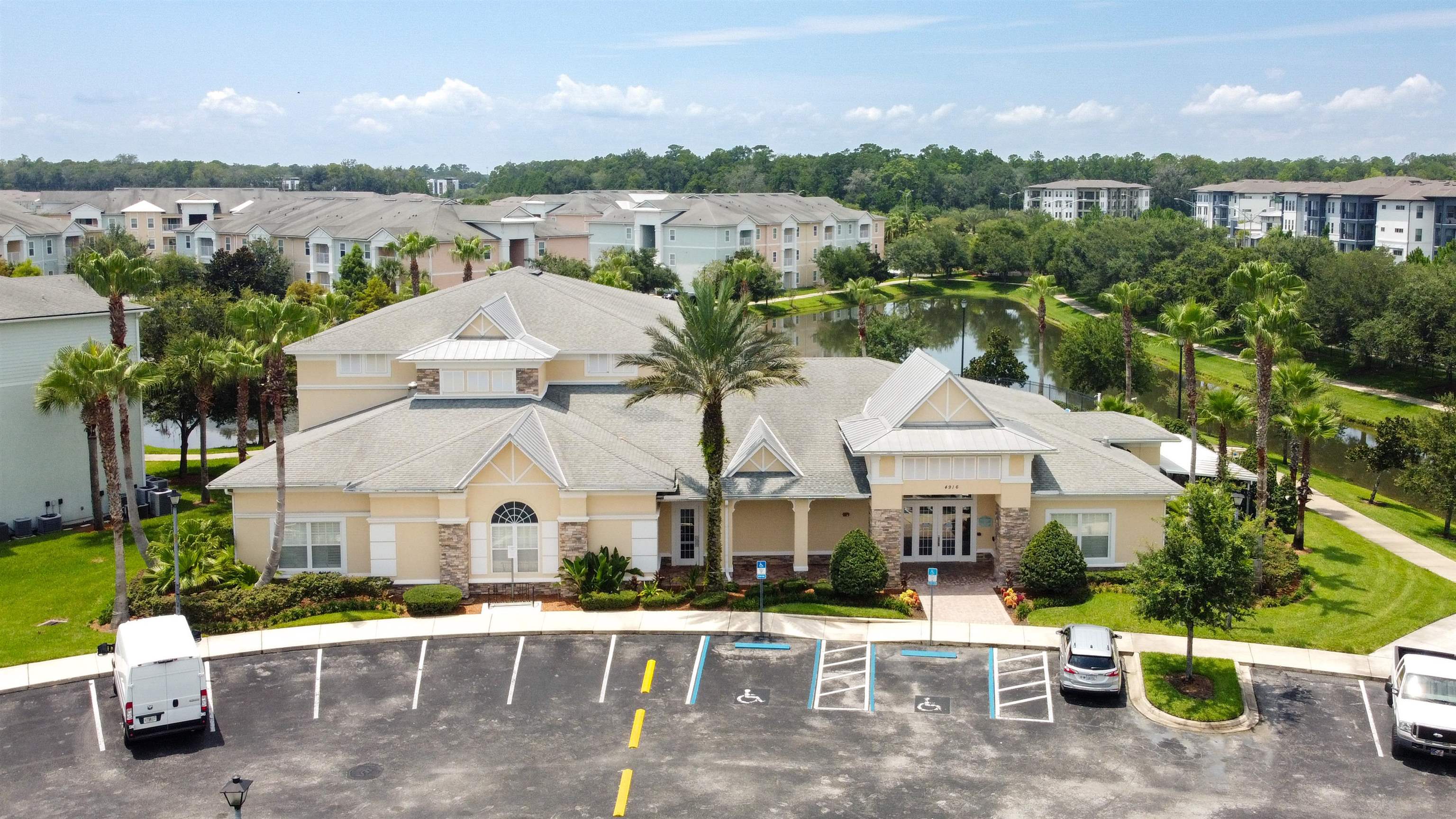 Image 23 of 29 For 4950 Key Lime Dr  306