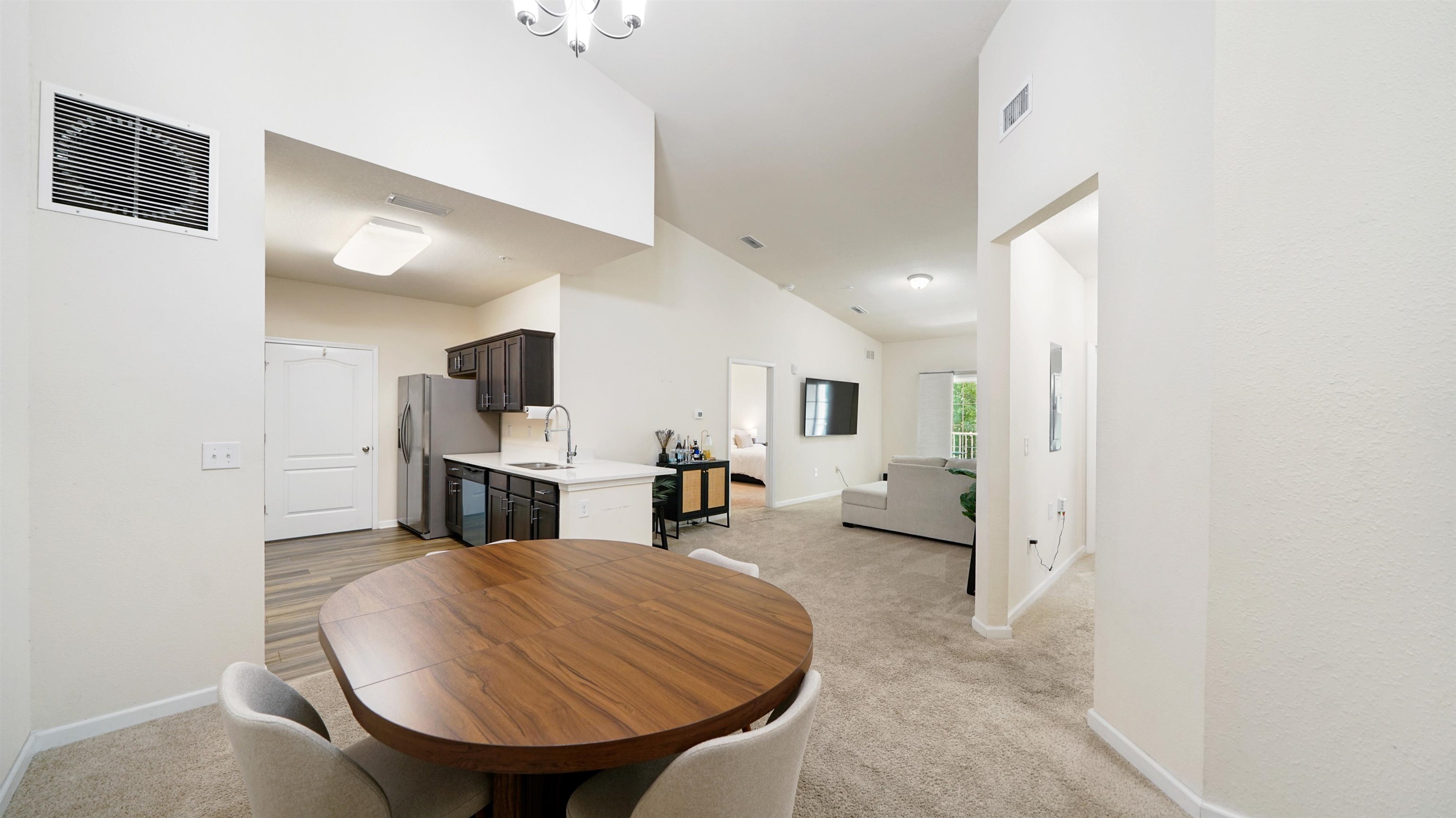 Image 7 of 29 For 4950 Key Lime Dr  306