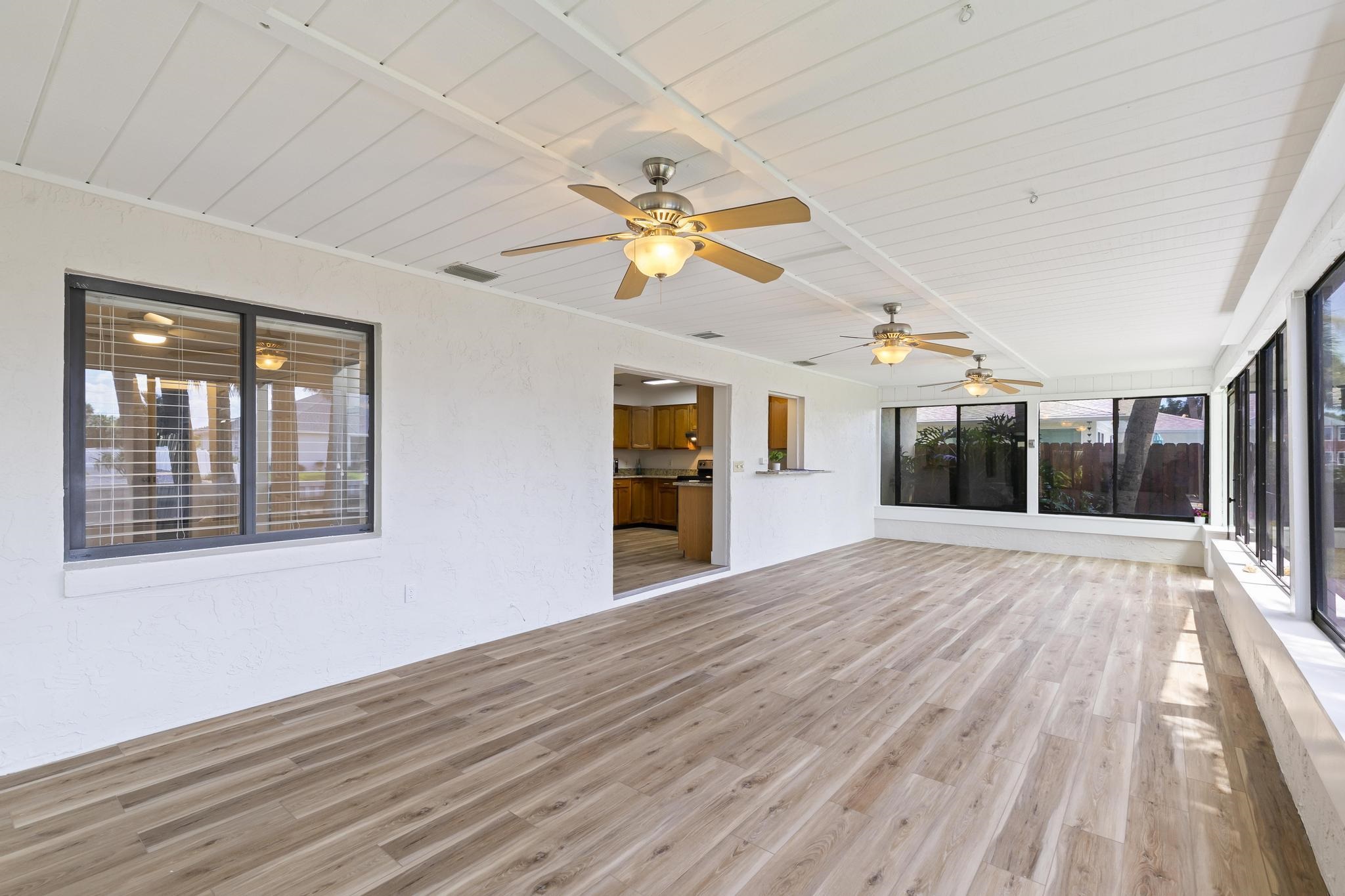 Image 32 of 83 For 311 11th Street N