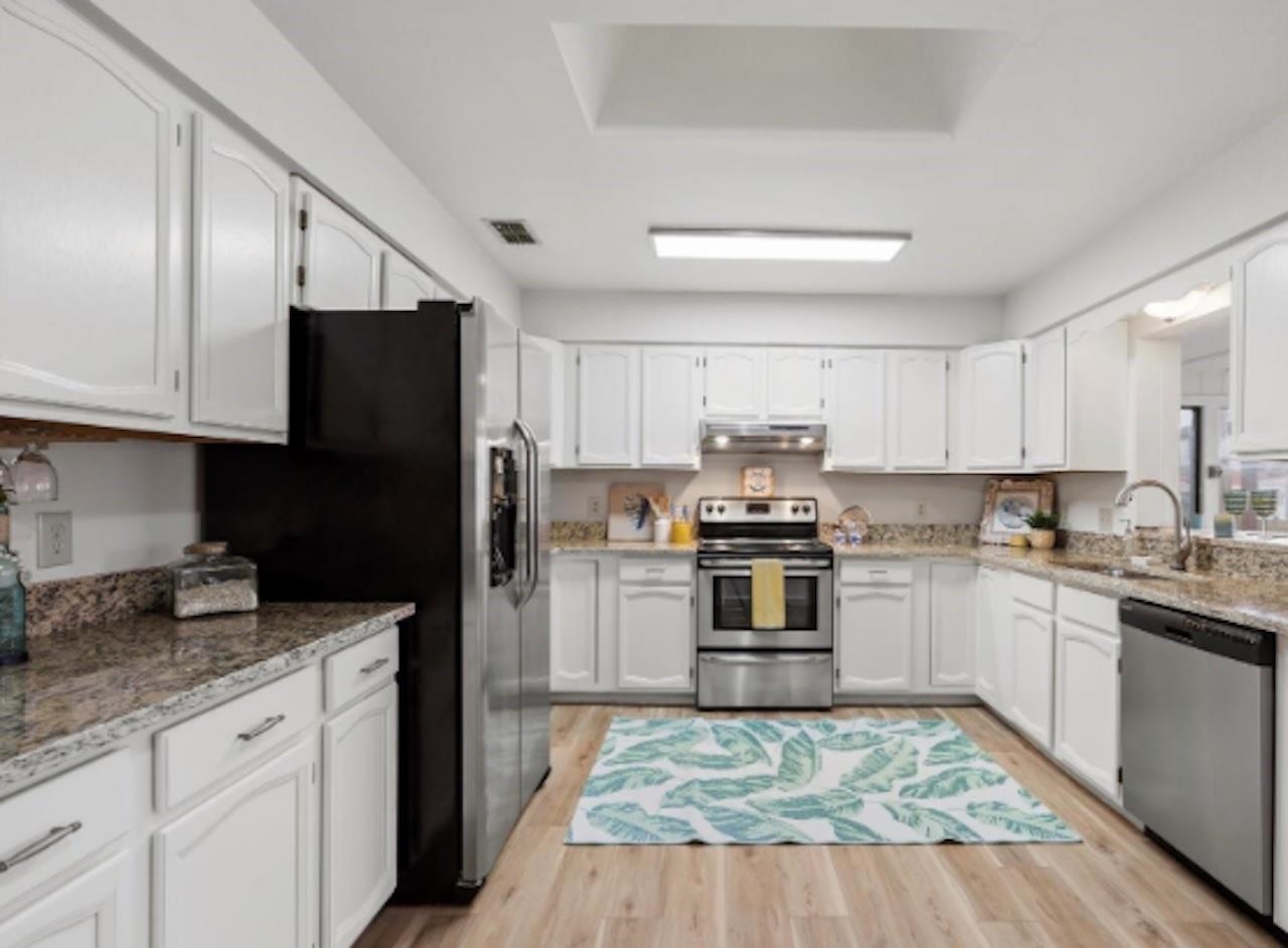 Image 4 of 83 For 311 11th Street N