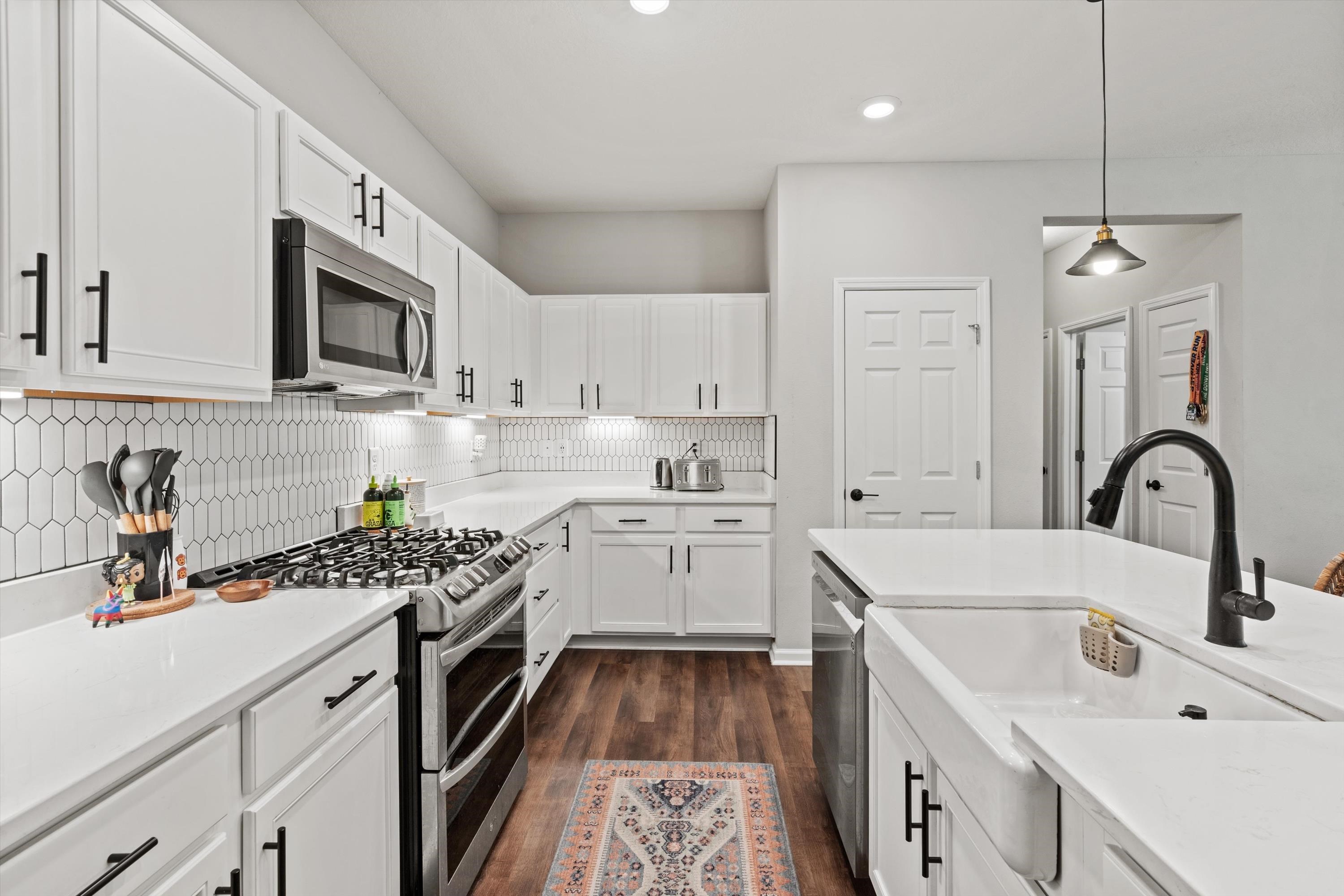 Image 12 of 37 For 13770 Brookwater Dr