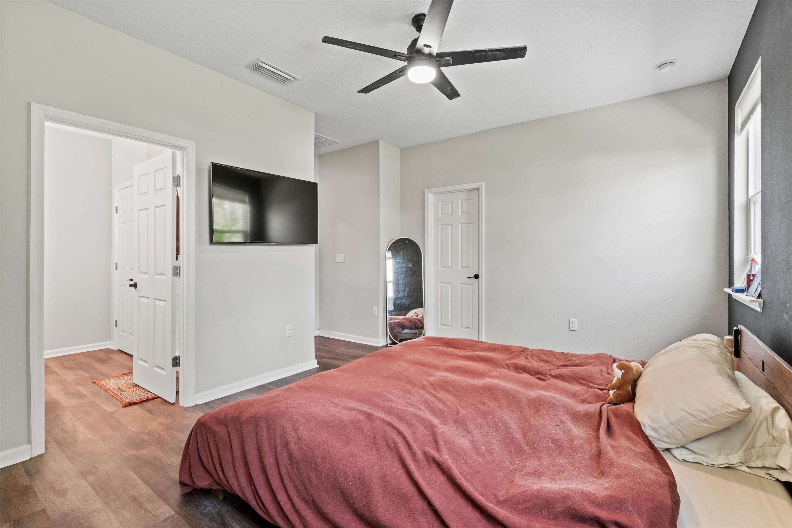 Image 15 of 37 For 13770 Brookwater Dr