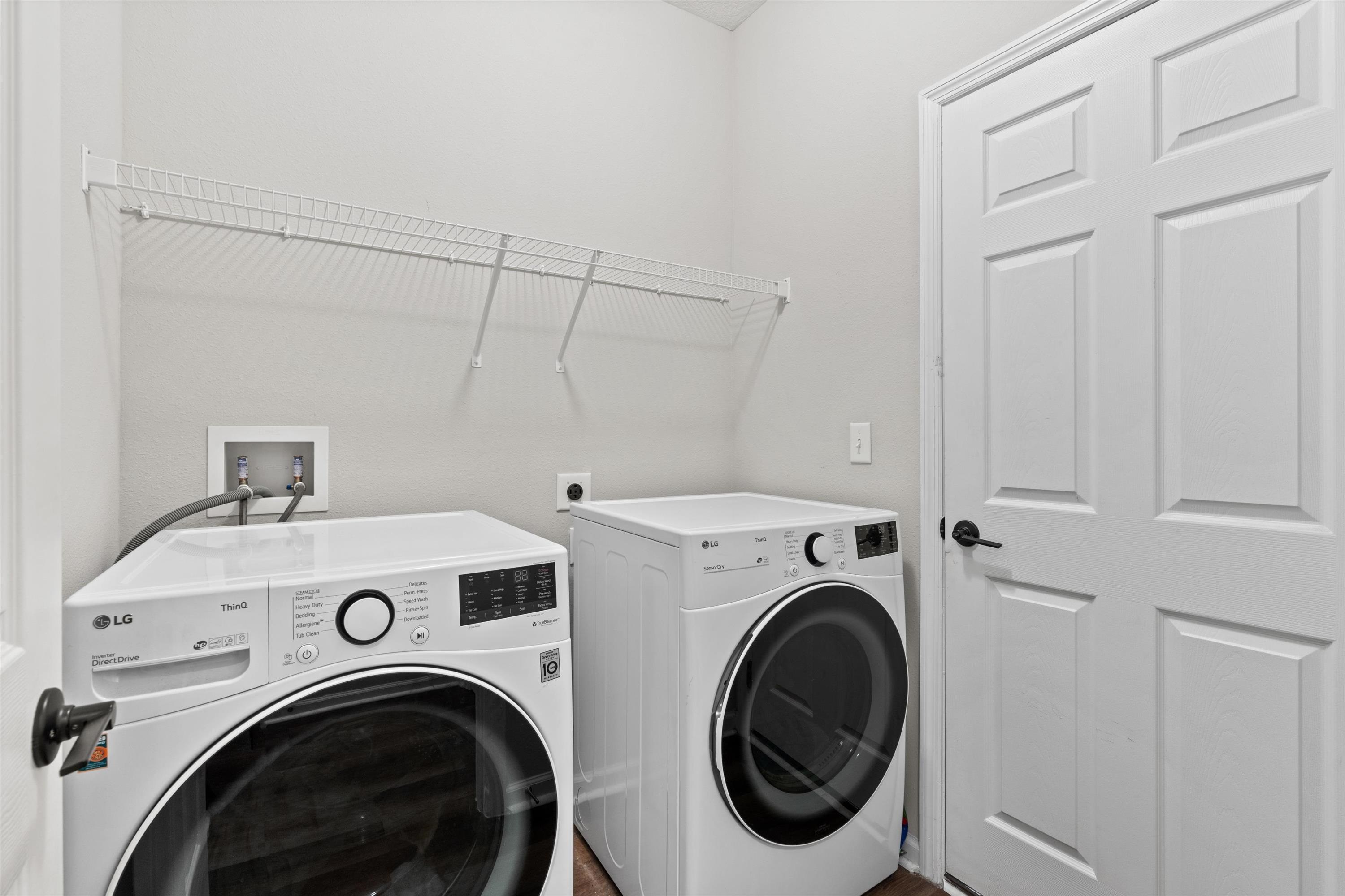 Image 21 of 37 For 13770 Brookwater Dr