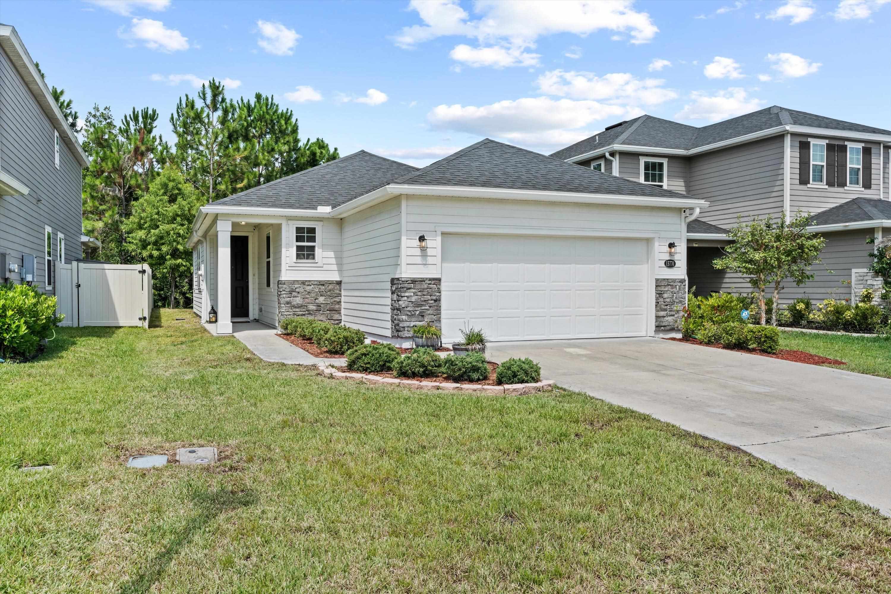 Image 4 of 37 For 13770 Brookwater Dr