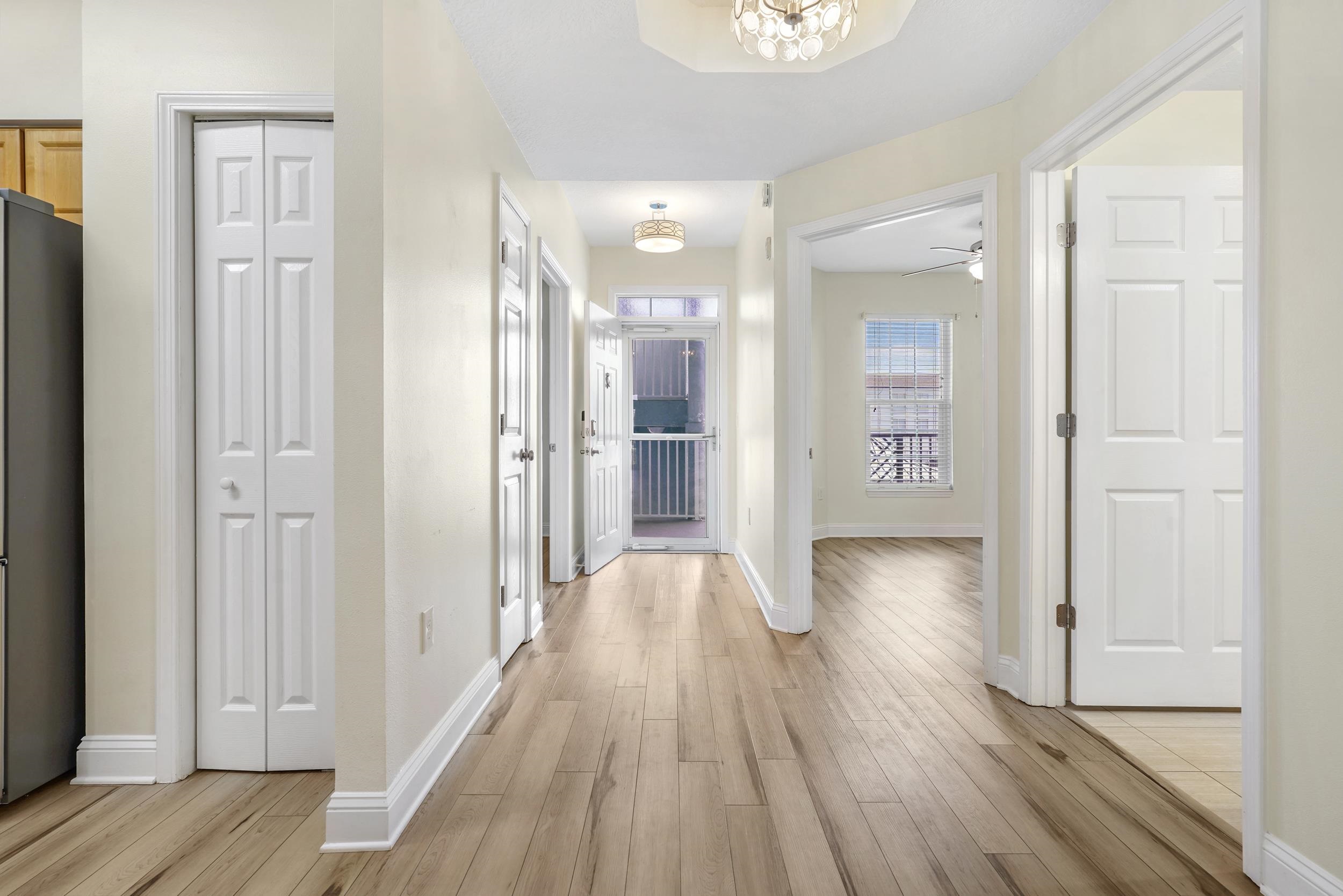 Image 9 of 44 For 285 Atlantis Cir  205
