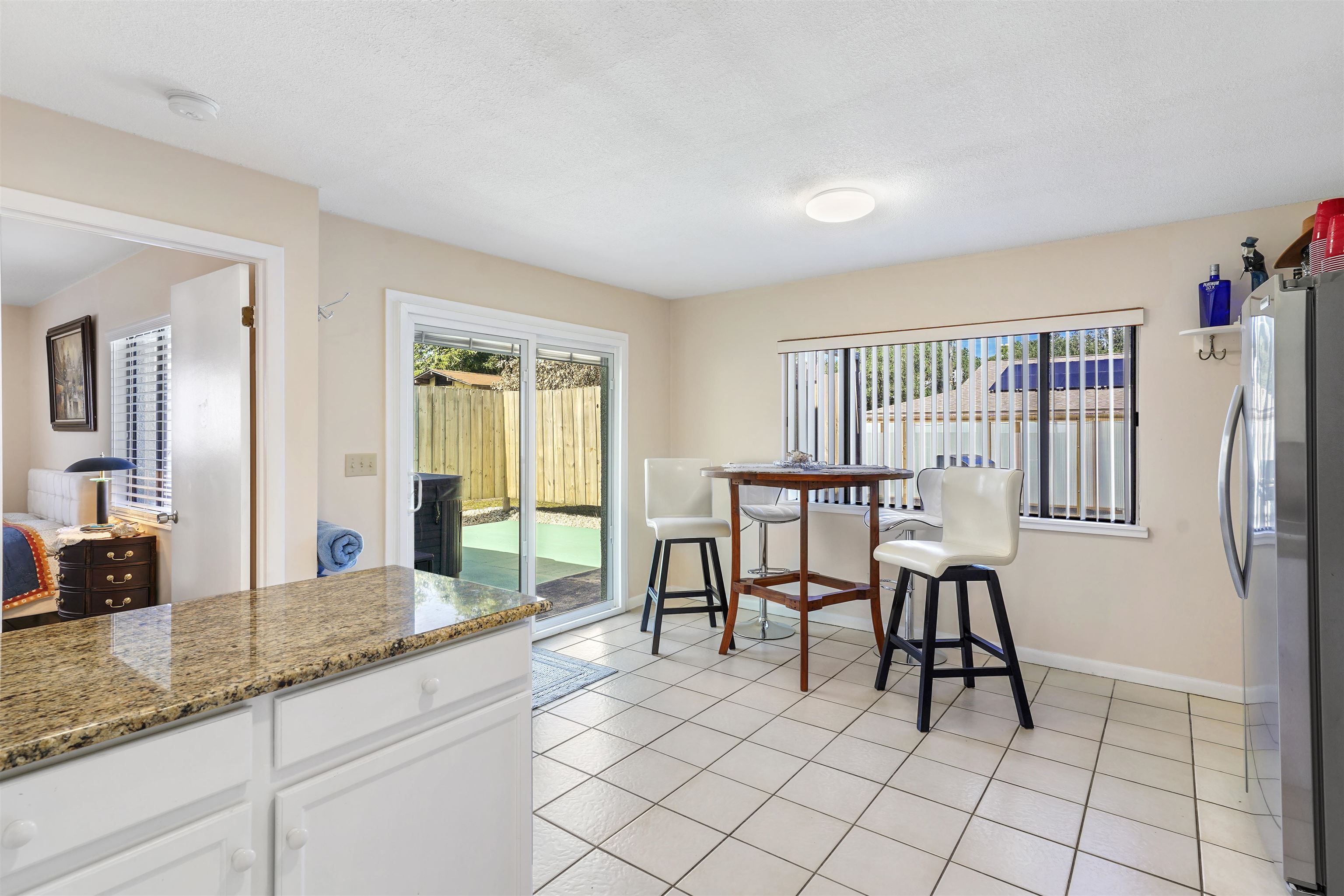Image 15 of 40 For 62 Atlantic Oaks Cir  A&b