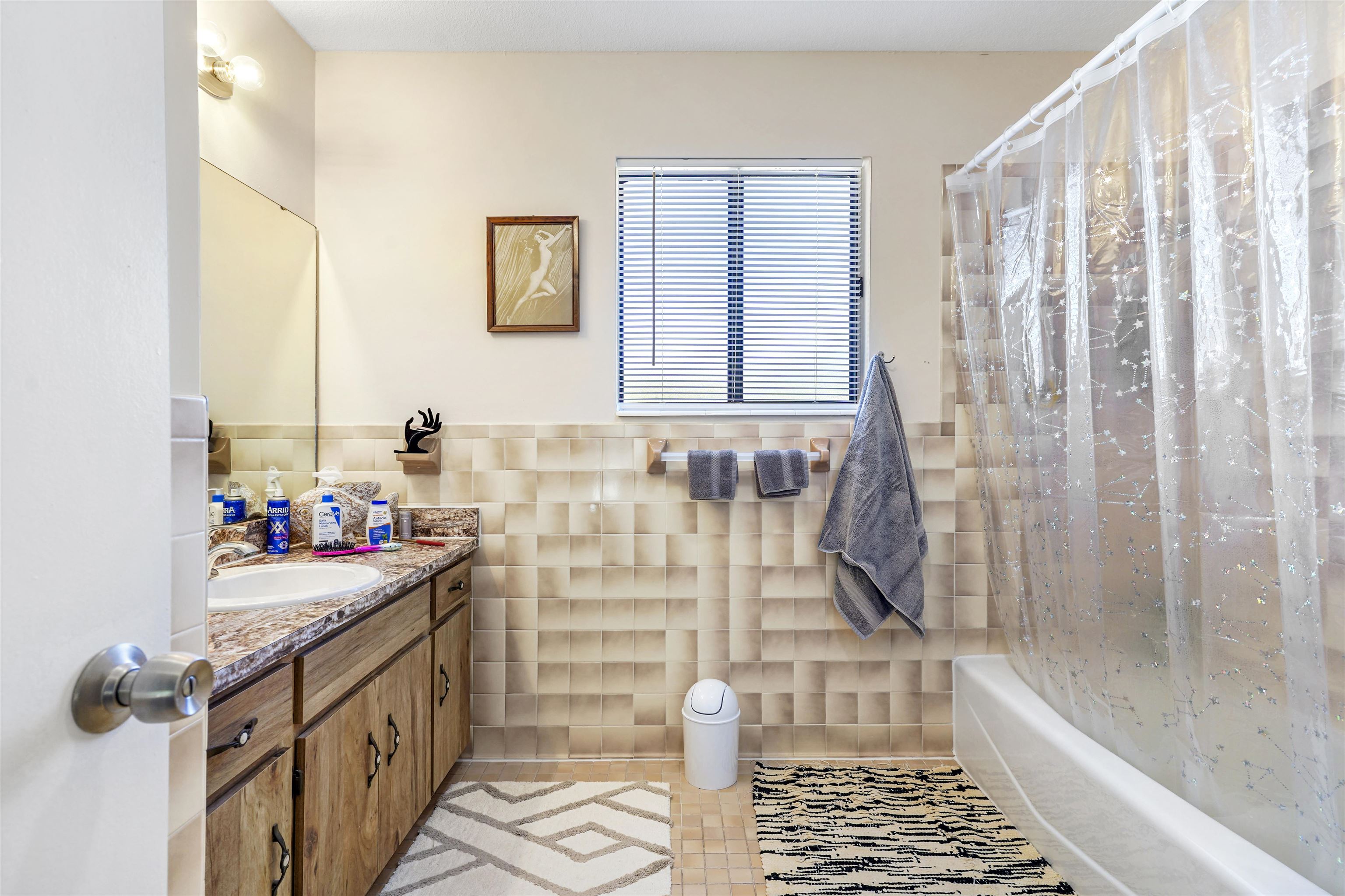 Image 21 of 40 For 62 Atlantic Oaks Cir  A&b