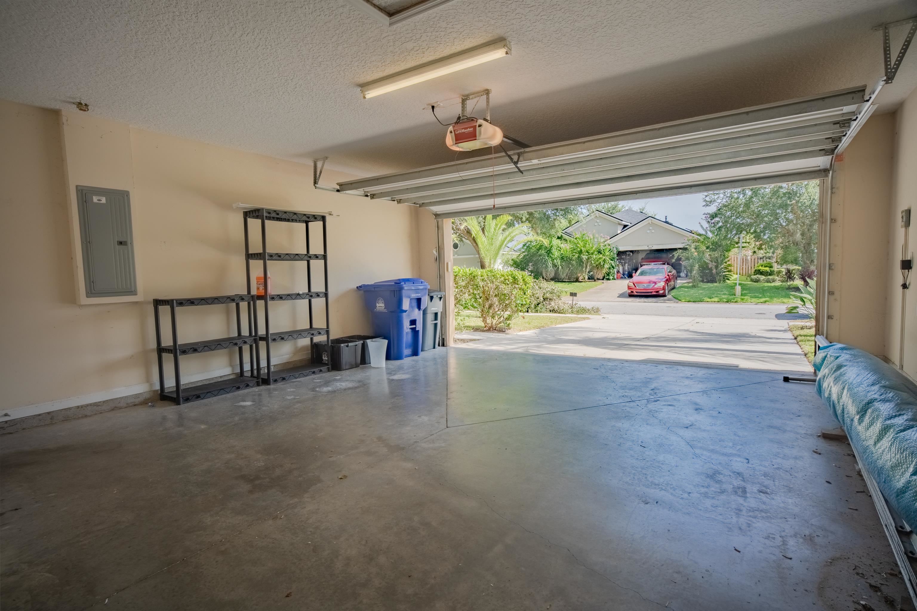 Image 34 of 36 For 132 Kings Trace Dr