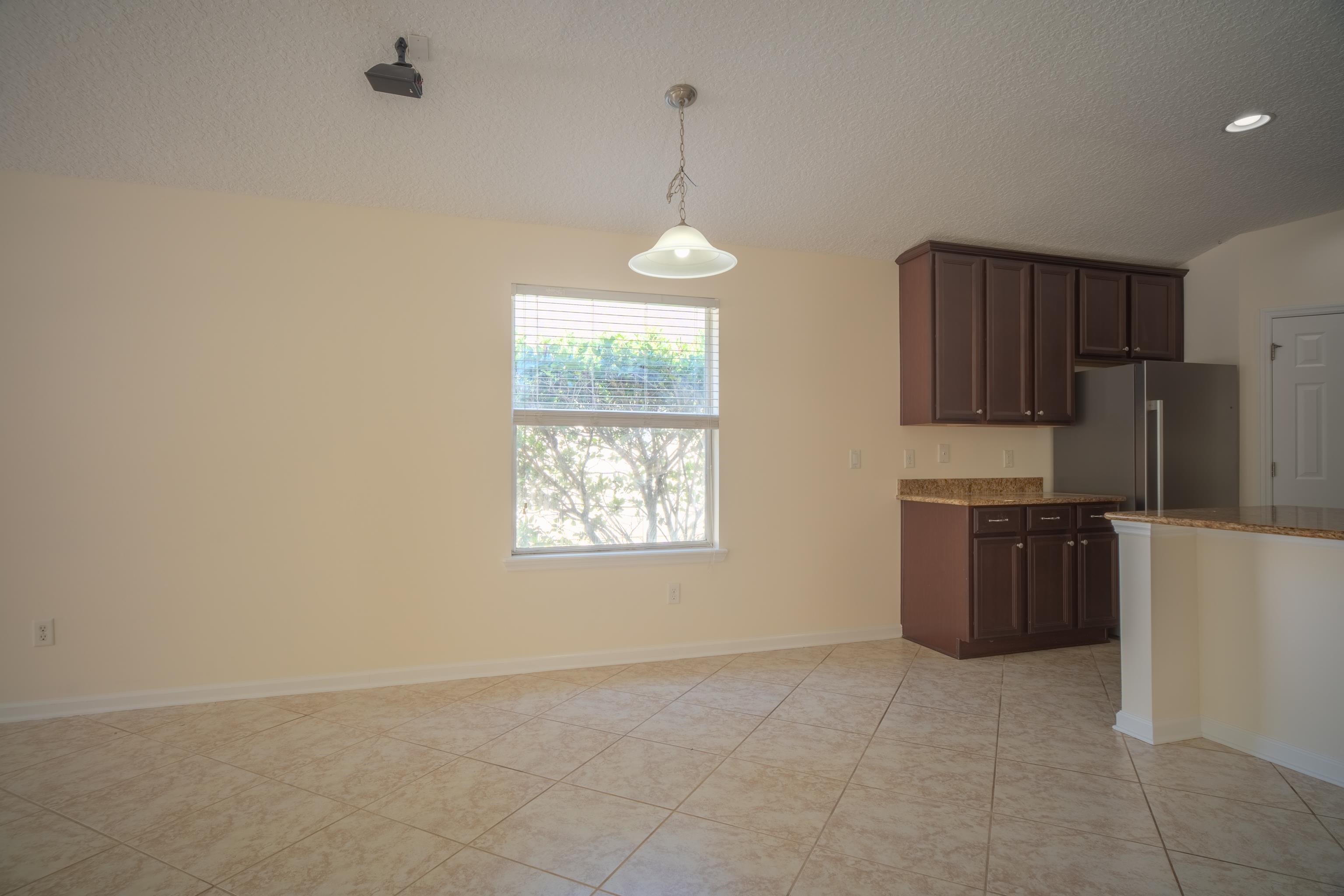 Image 9 of 36 For 132 Kings Trace Dr