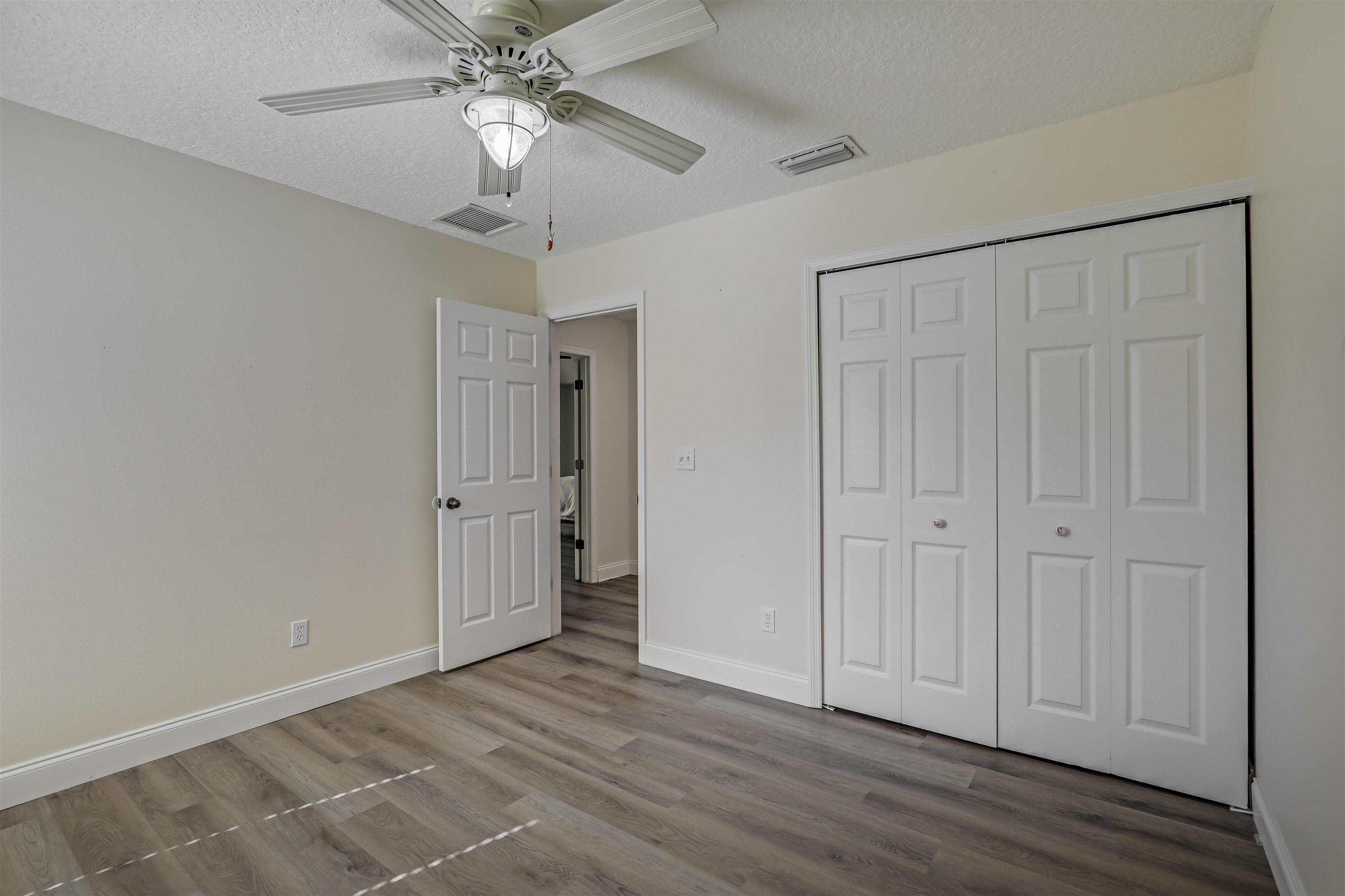 Image 25 of 50 For 4105 Palmetto Bay Dr