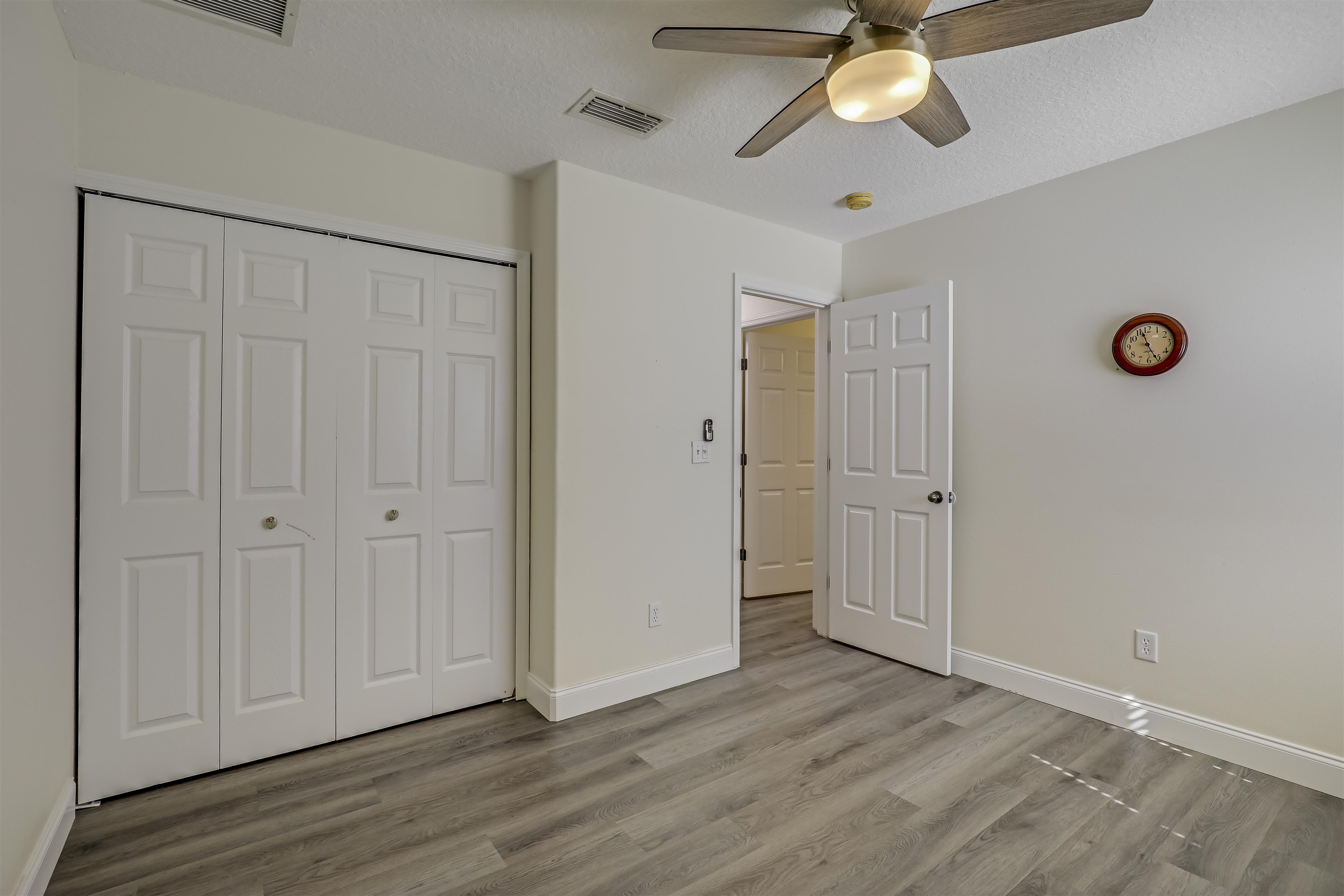 Image 30 of 50 For 4105 Palmetto Bay Dr