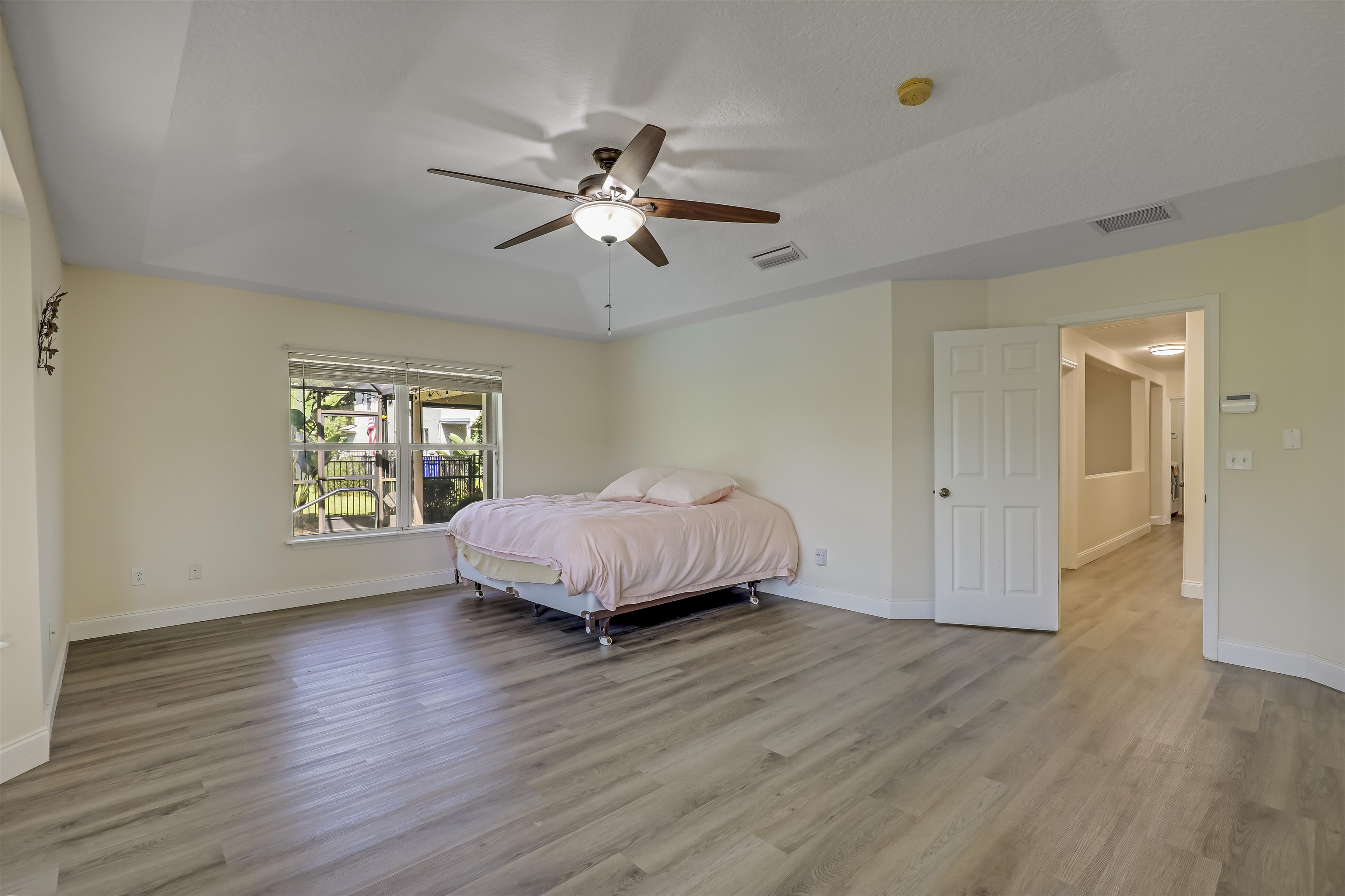 Image 31 of 50 For 4105 Palmetto Bay Dr