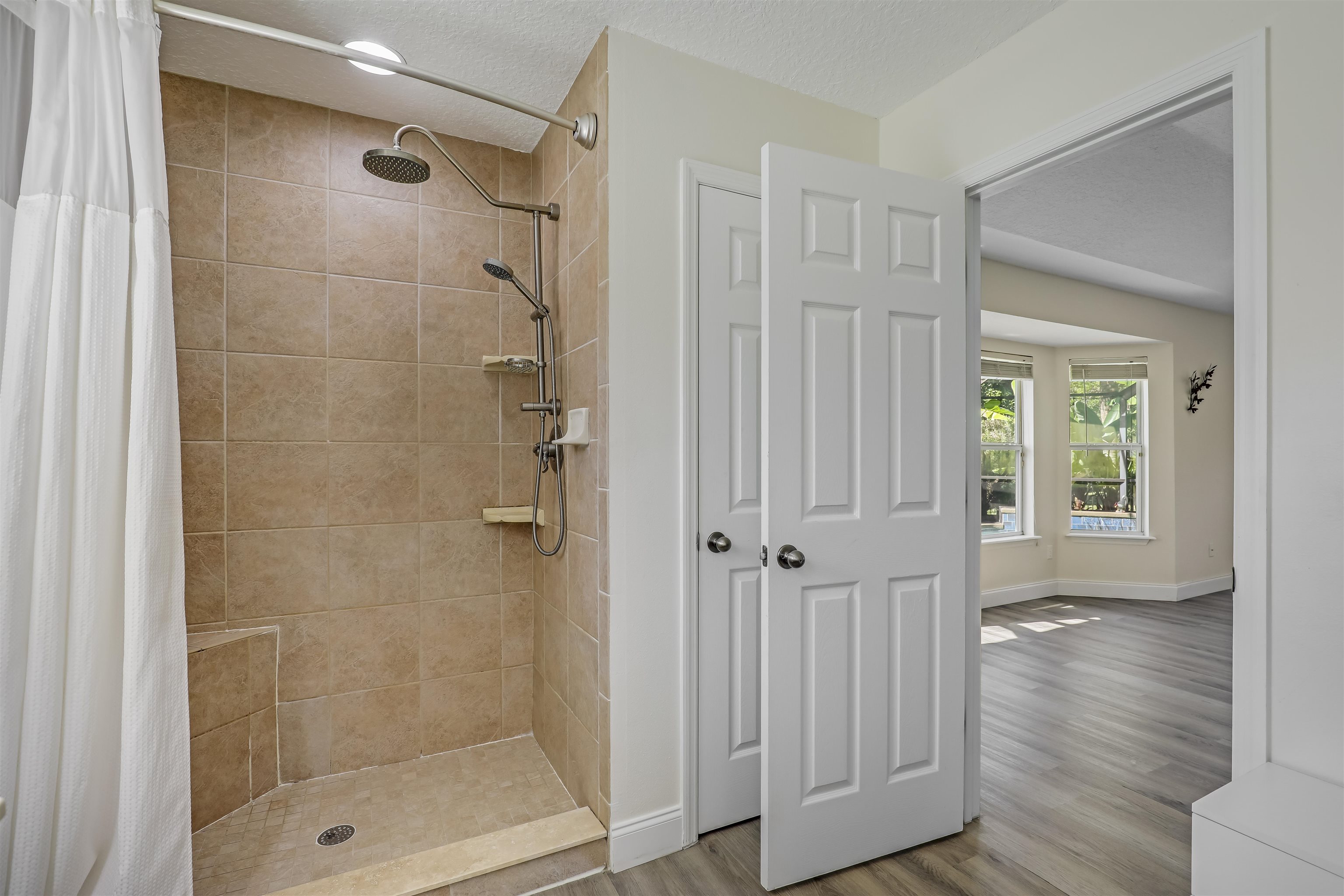 Image 35 of 50 For 4105 Palmetto Bay Dr