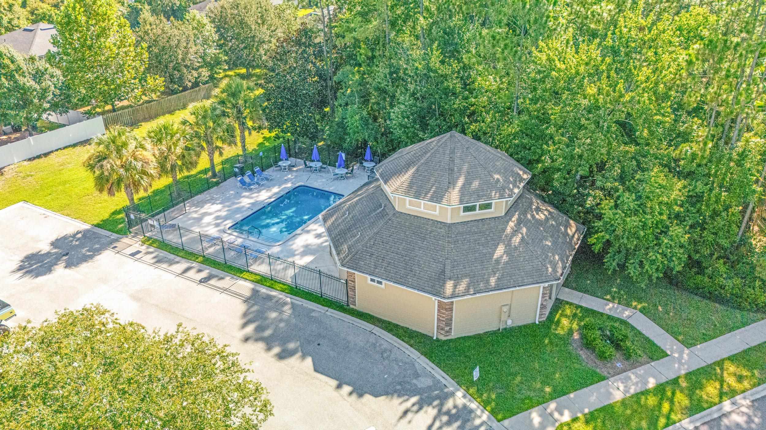 Image 35 of 35 For 203 Timberwood Dr