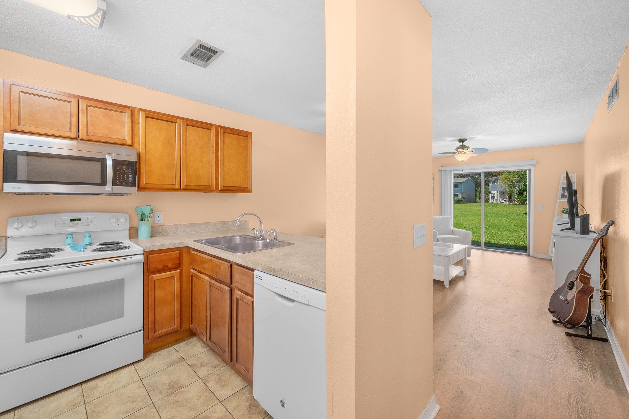 Image 15 of 30 For 700 Pope Rd. Unit M103 W