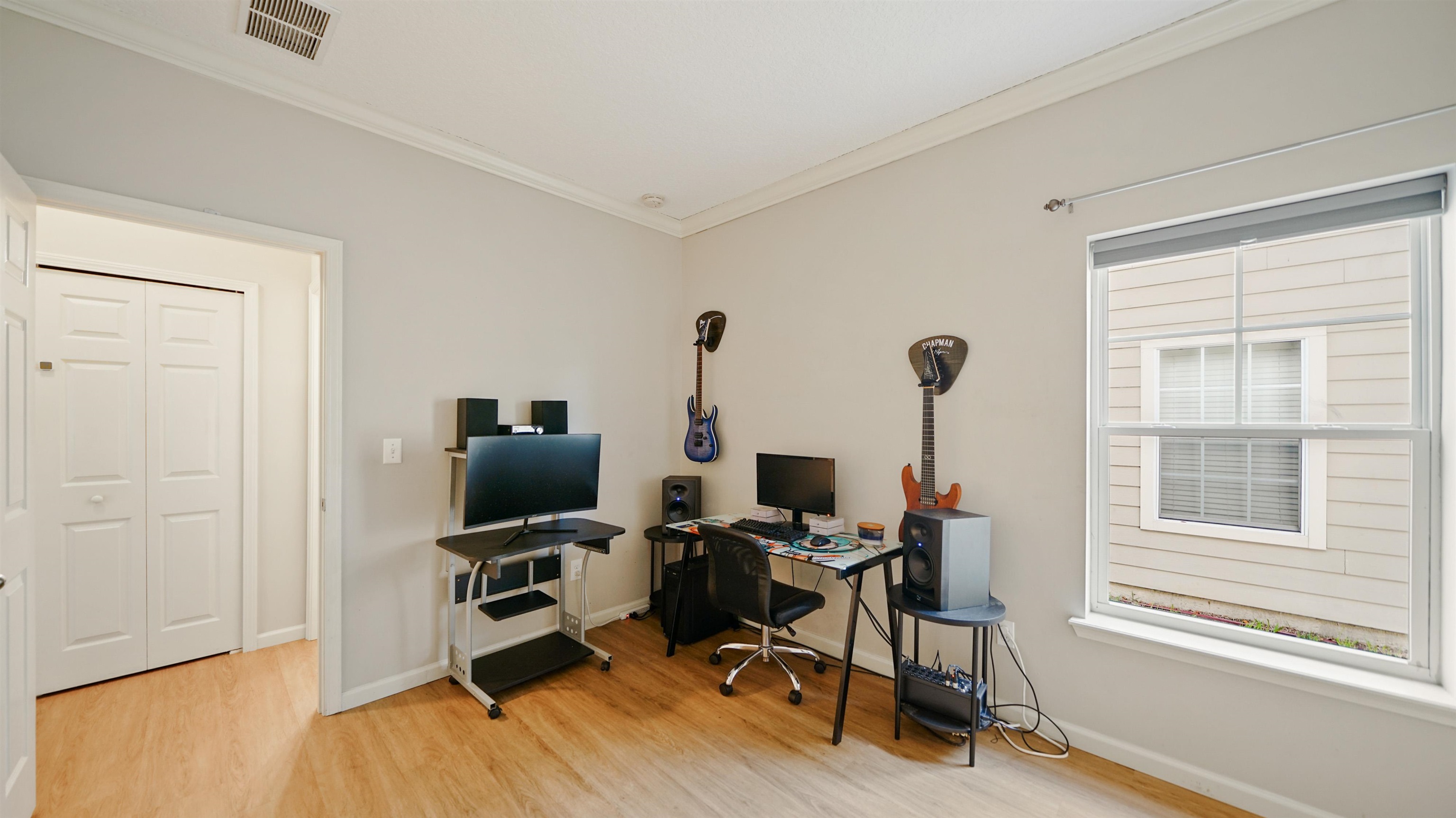 Image 17 of 46 For 6119 Eddystone Trl