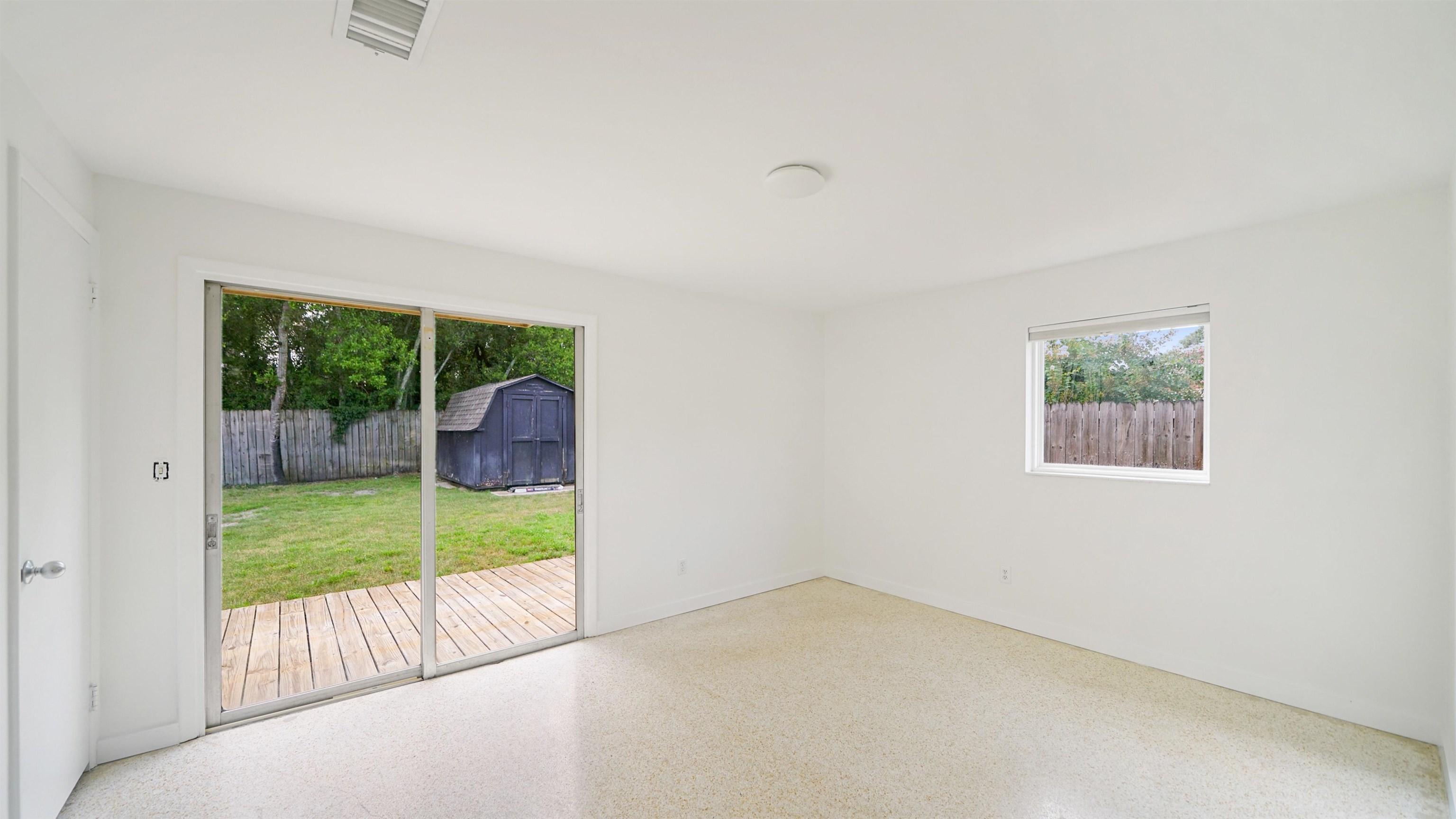 Image 17 of 35 For 1352 Sunnymeade Dr