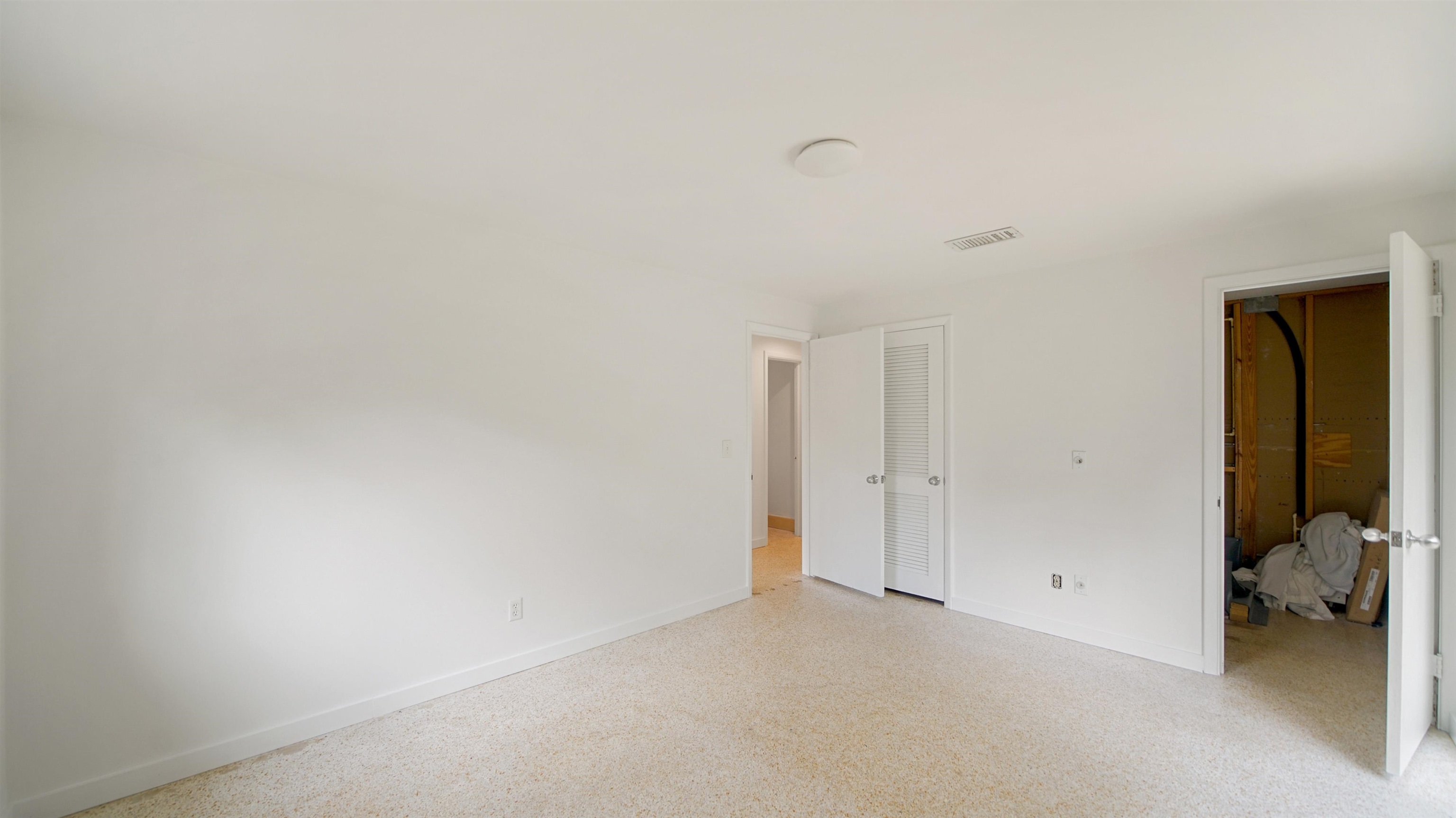 Image 18 of 35 For 1352 Sunnymeade Dr