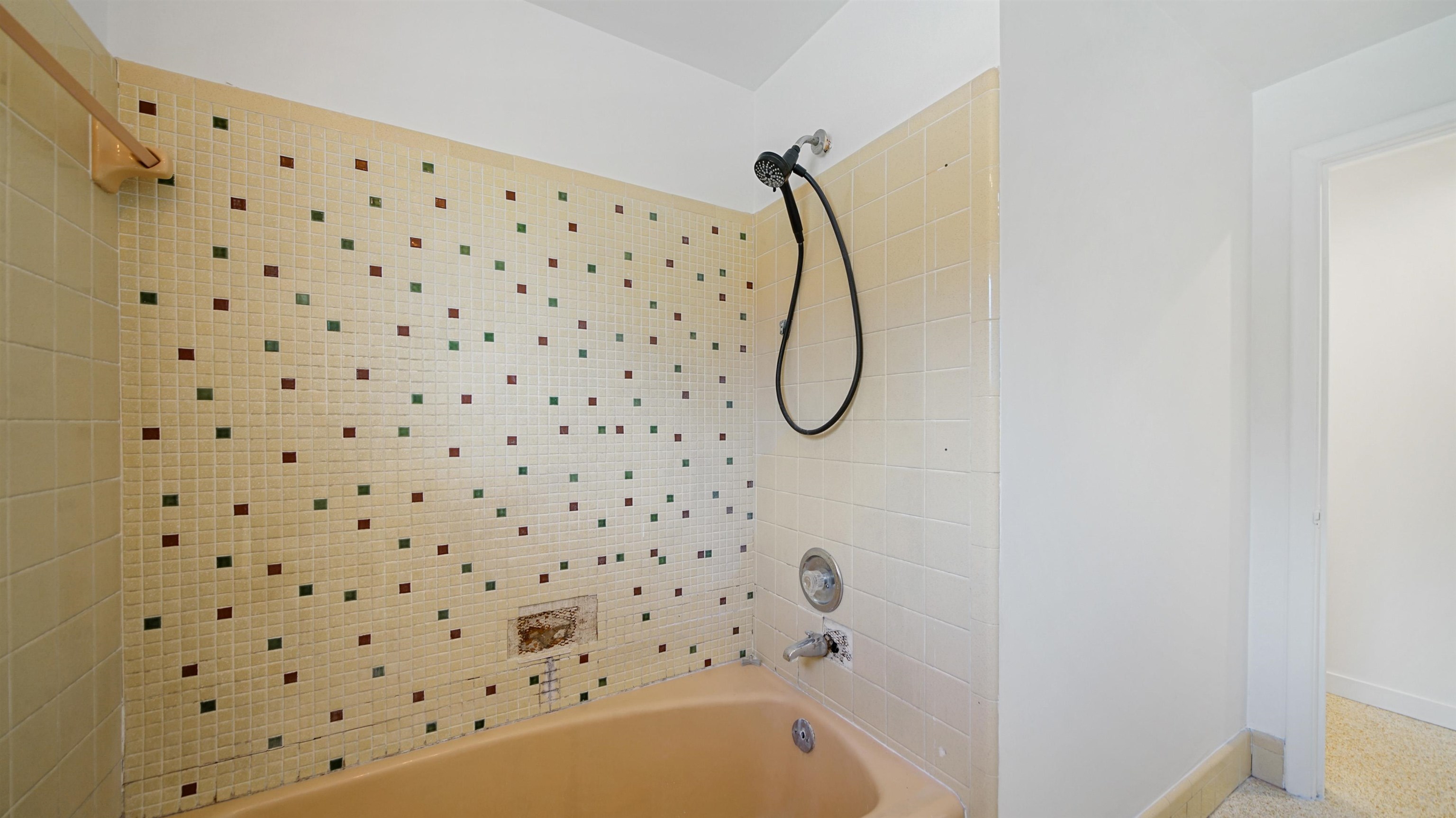 Image 22 of 35 For 1352 Sunnymeade Dr