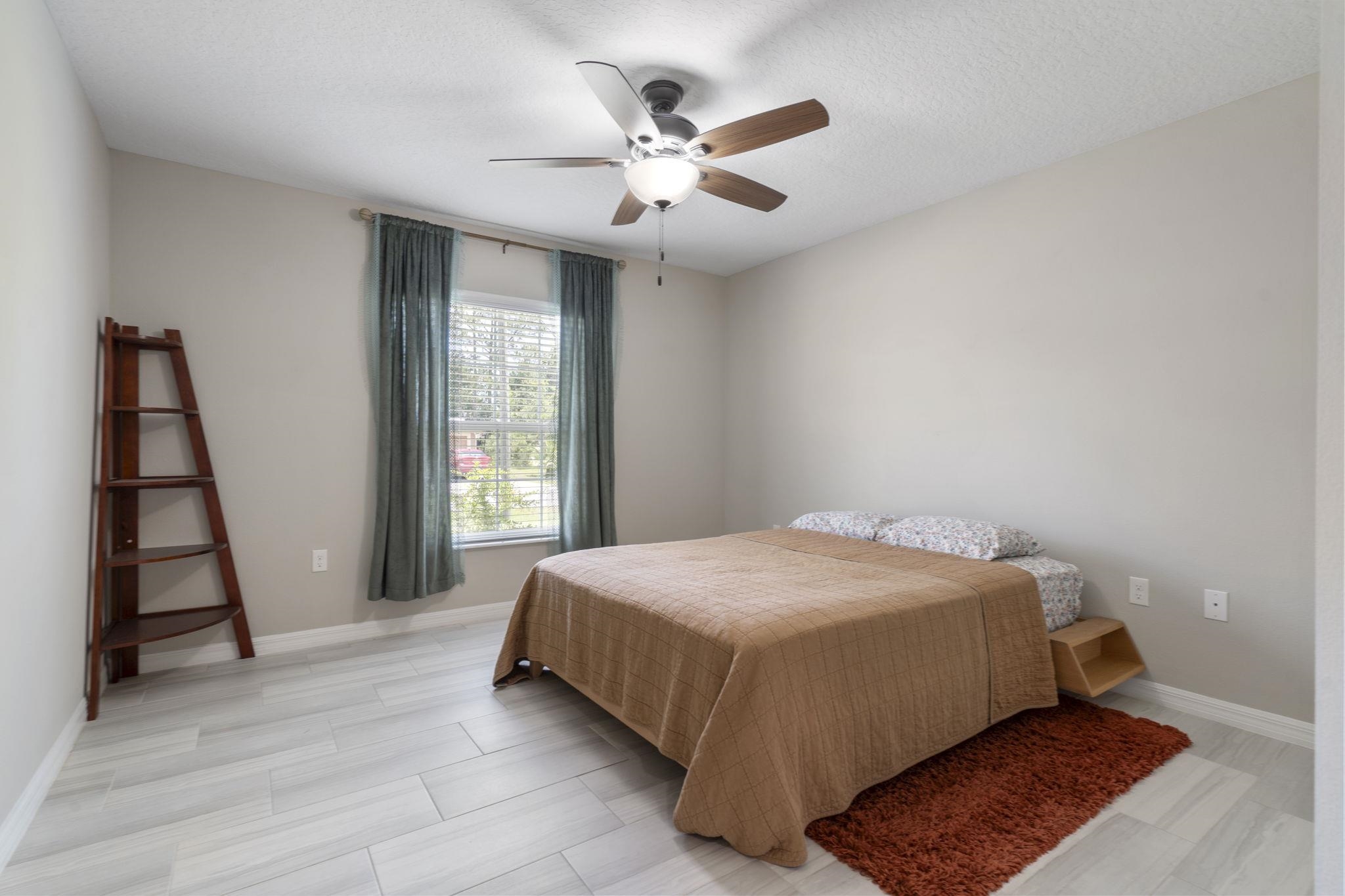 Image 18 of 46 For 26 White Feather Ln