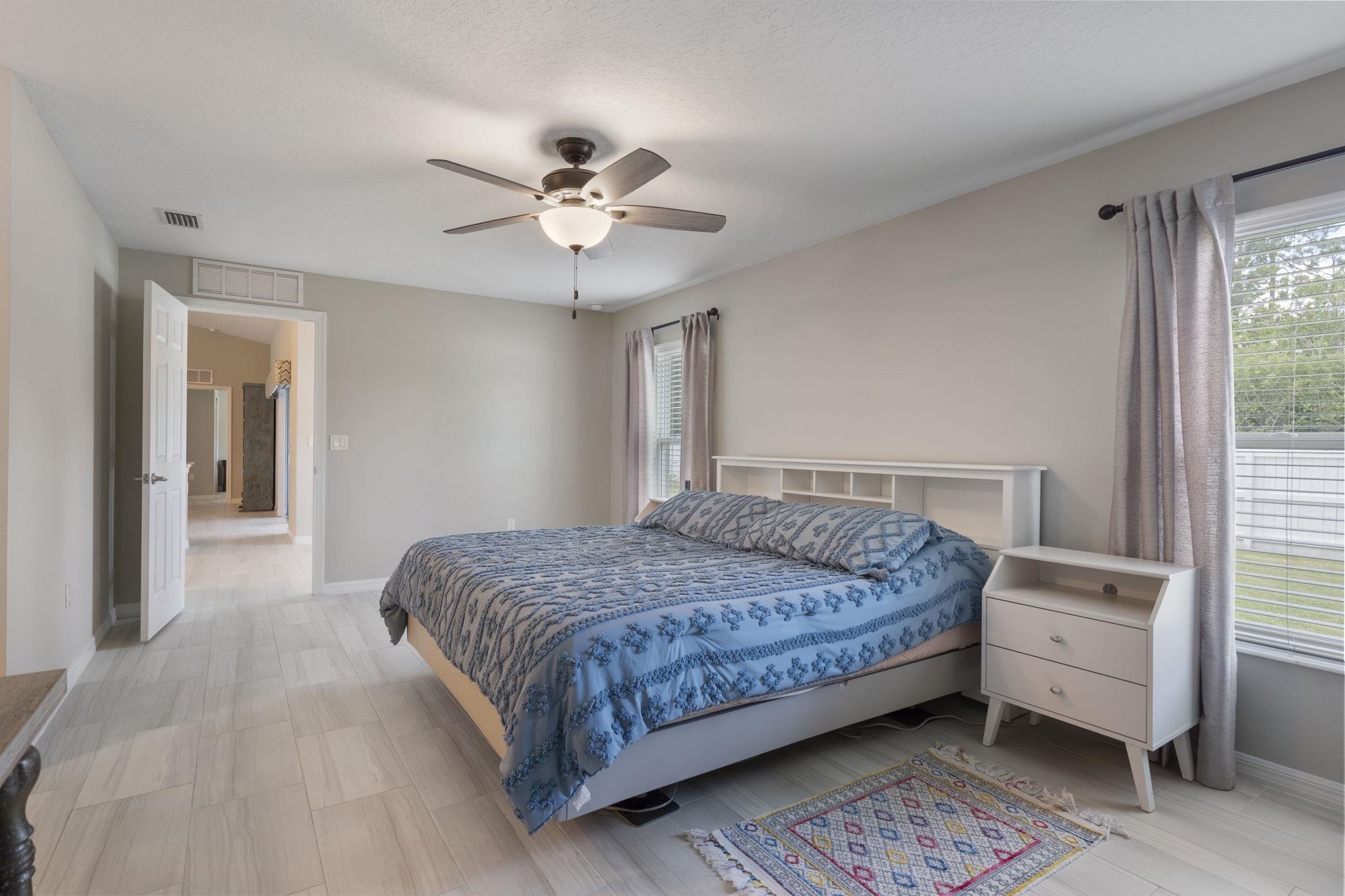Image 29 of 46 For 26 White Feather Ln