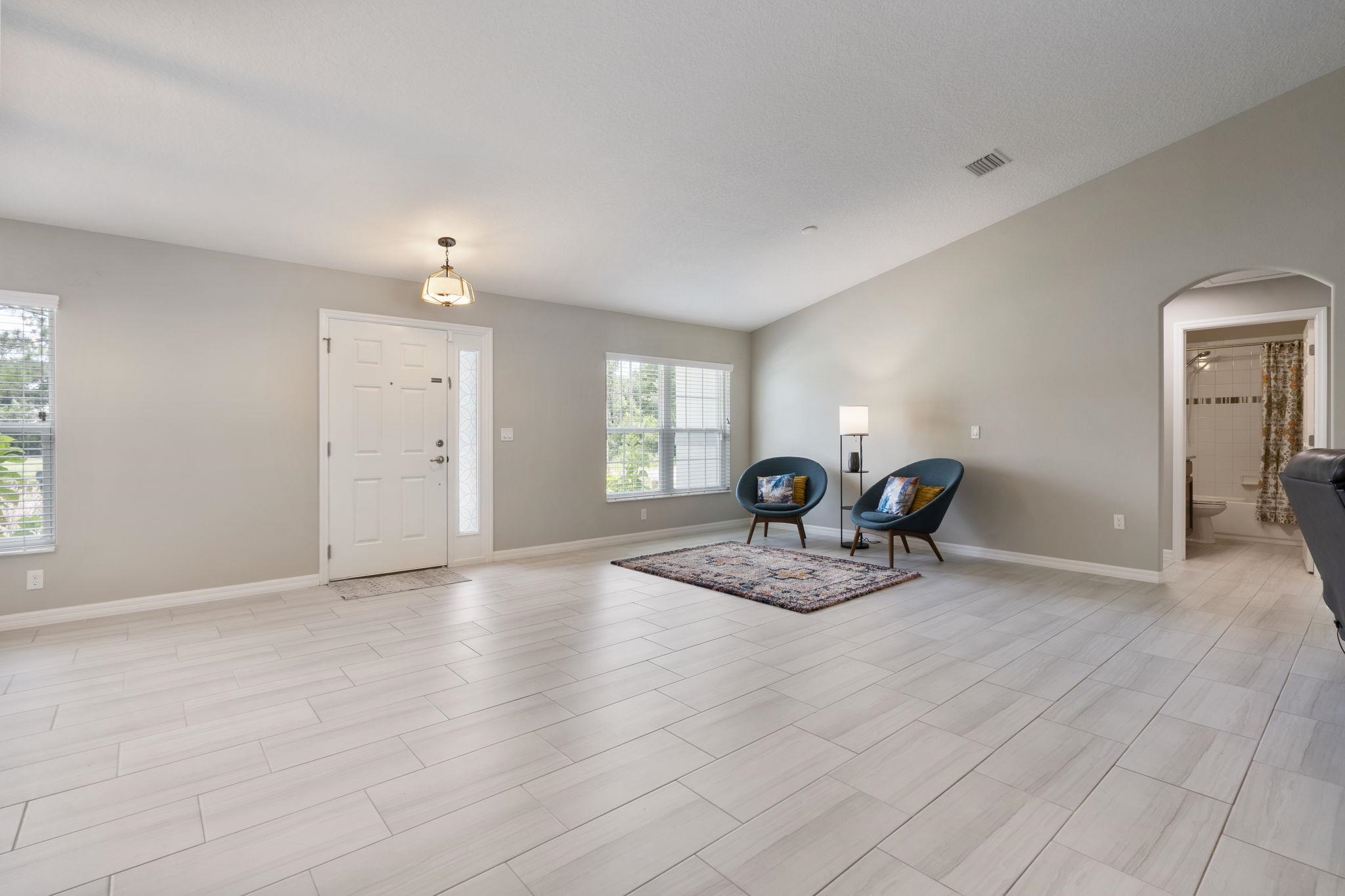 Image 5 of 46 For 26 White Feather Ln