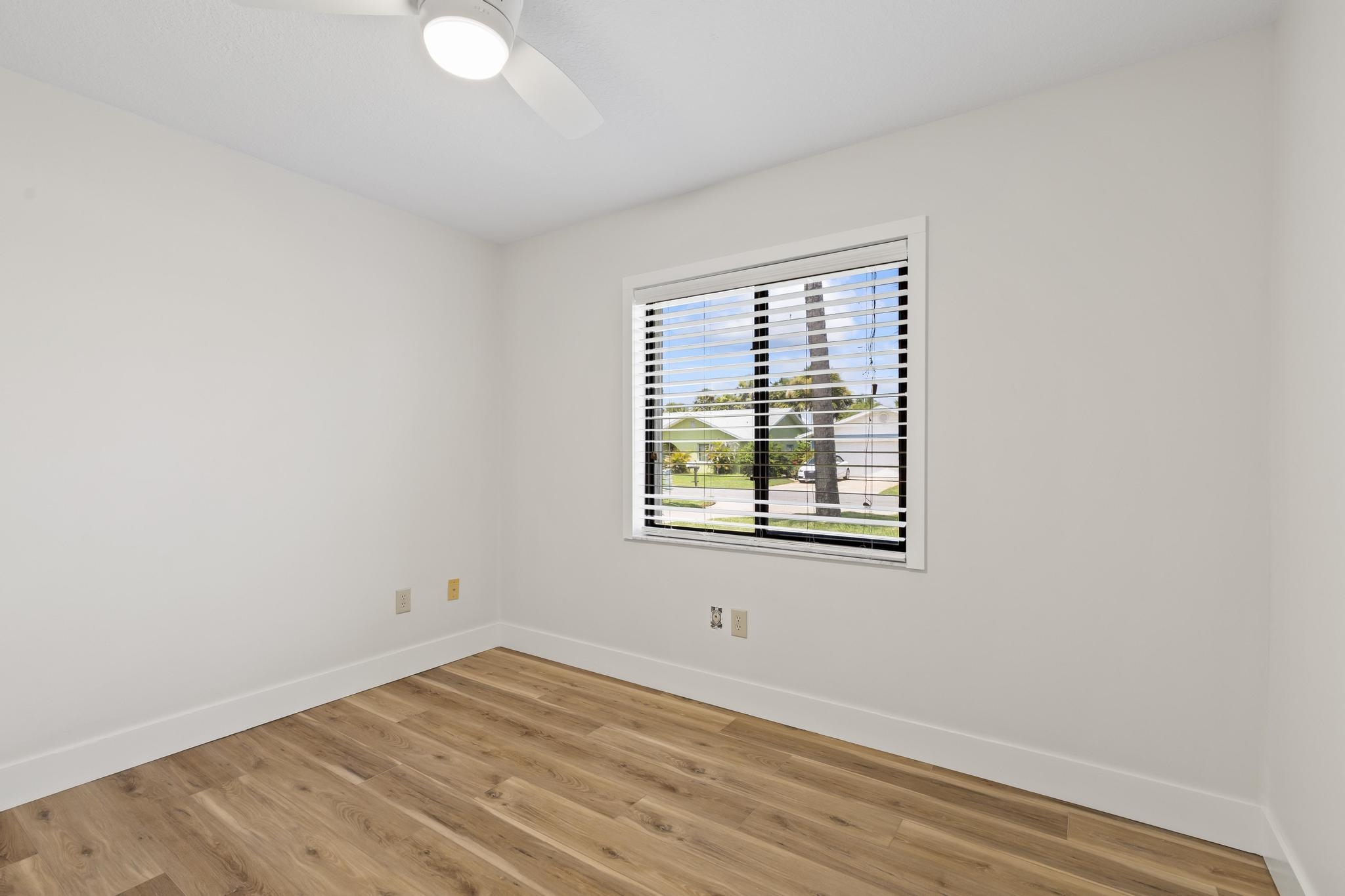 Image 28 of 83 For 311 11th Street N