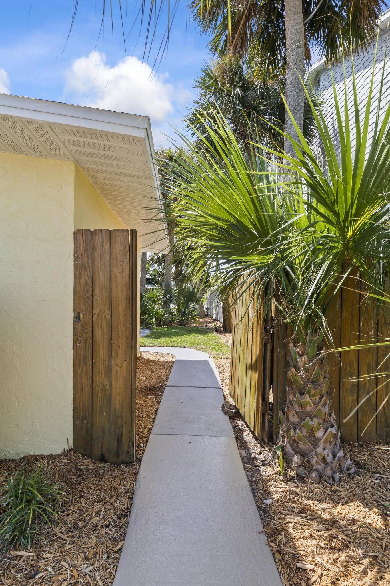 Image 40 of 83 For 311 11th Street N