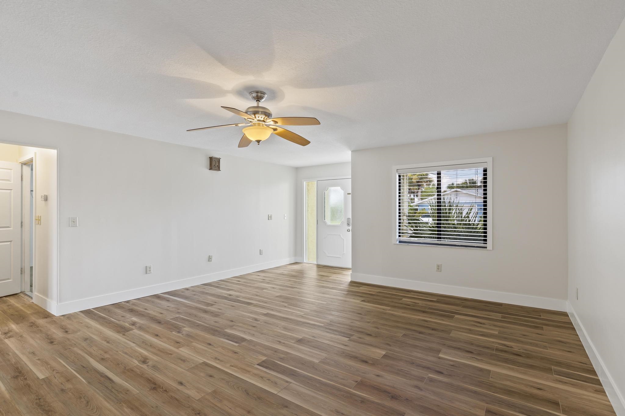 Image 9 of 83 For 311 11th Street N