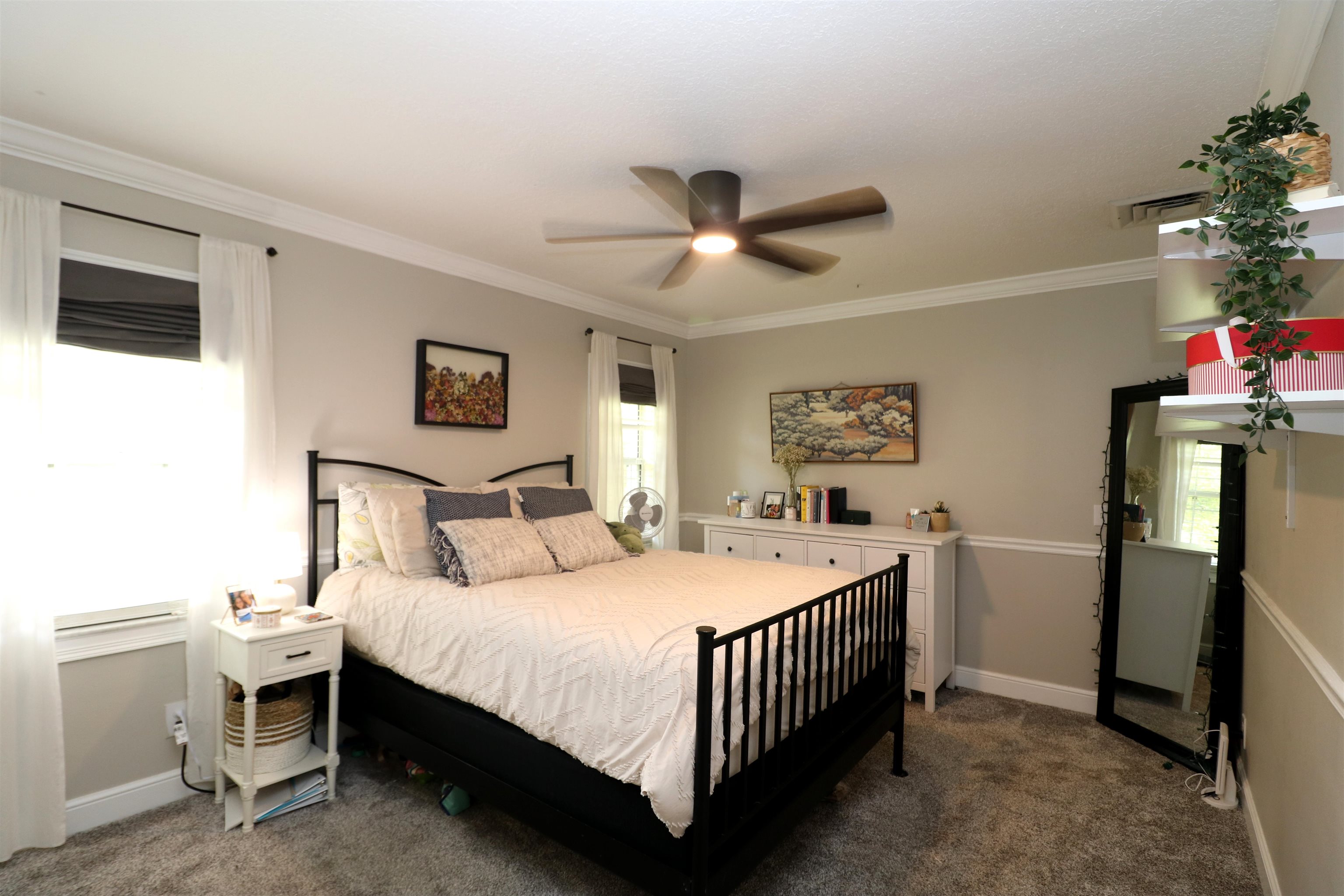 Image 25 of 66 For 2111 Forbes Rd